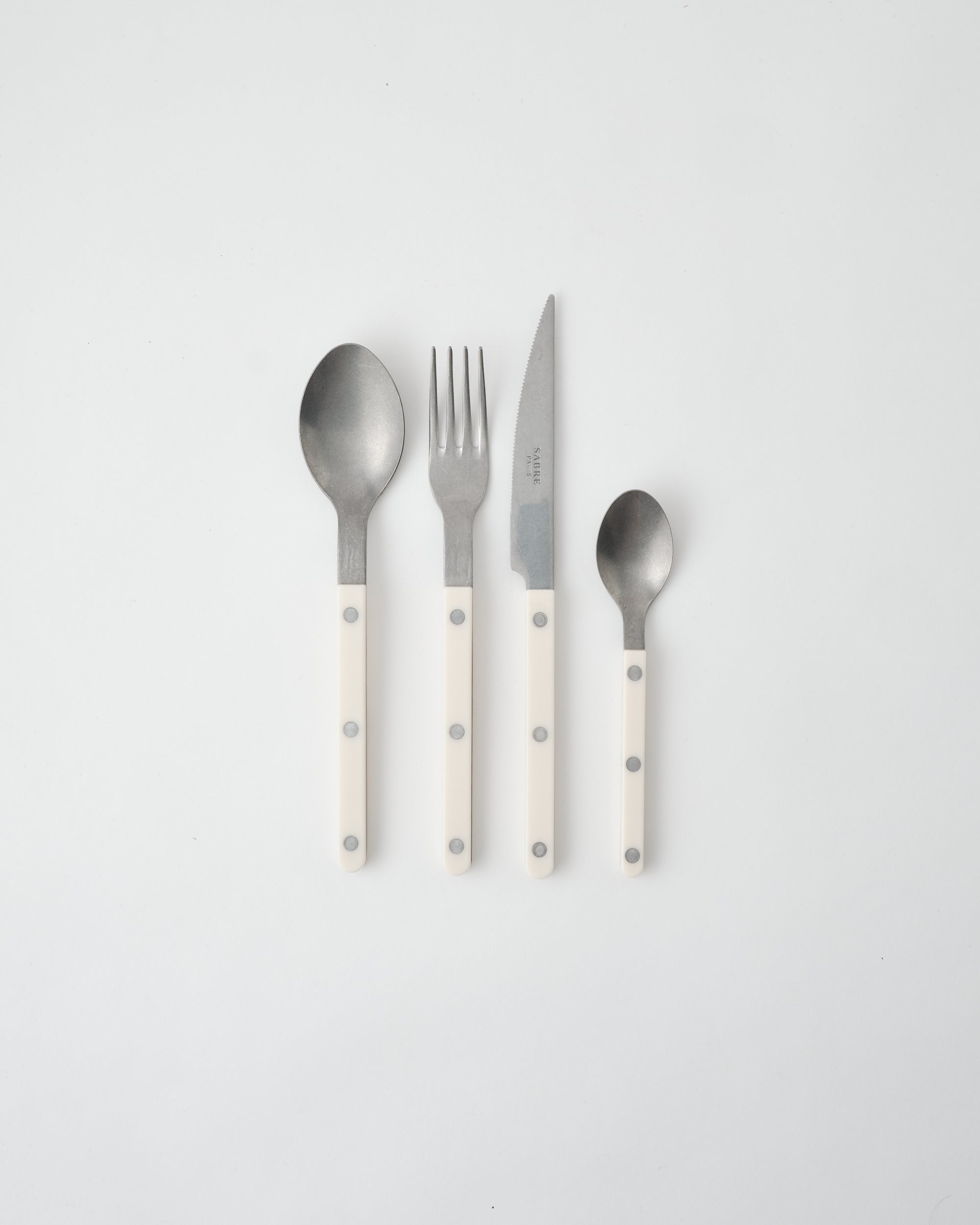 Sabre Paris Bistrot Ivory Vintage Finish Cutlery Set | JDV