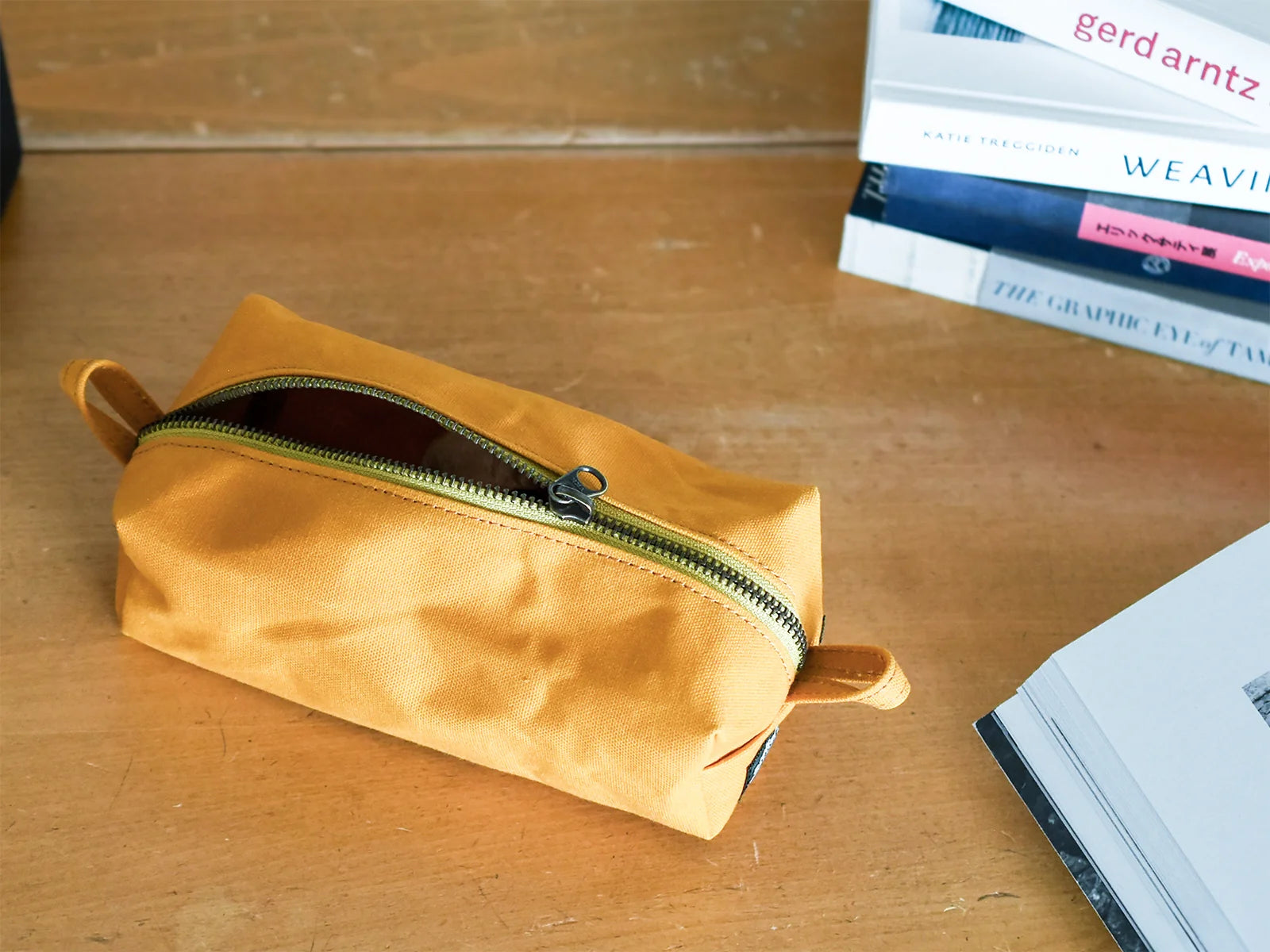 Air Canvas Pouch