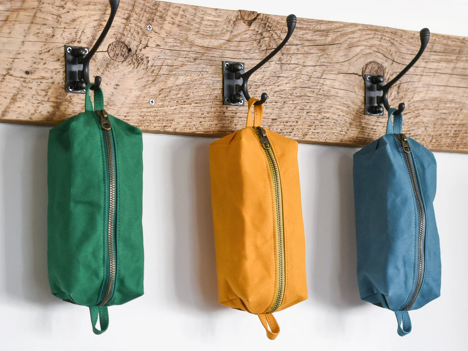 Air Canvas Pouch