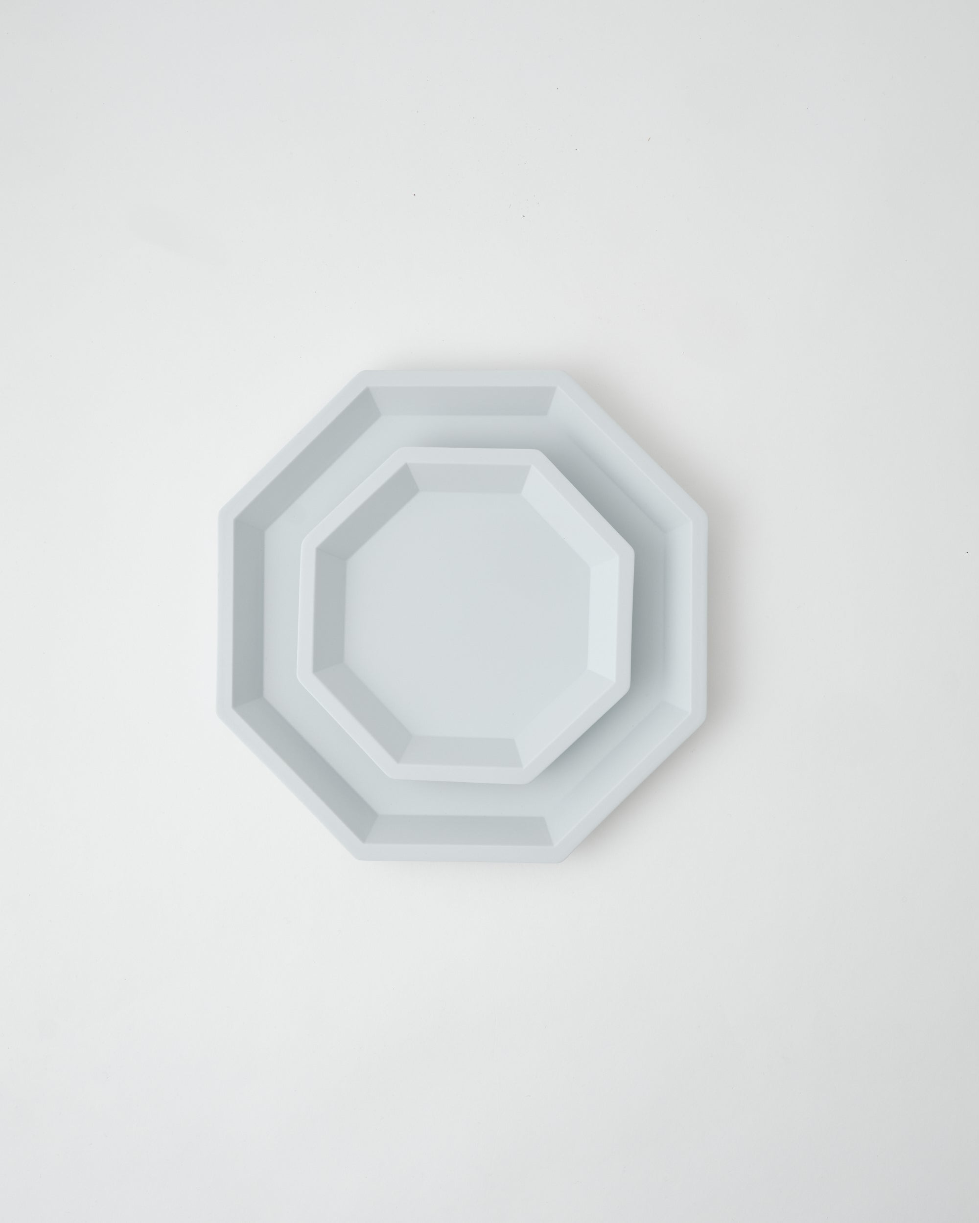  arita japan TY Standard Anise Plate