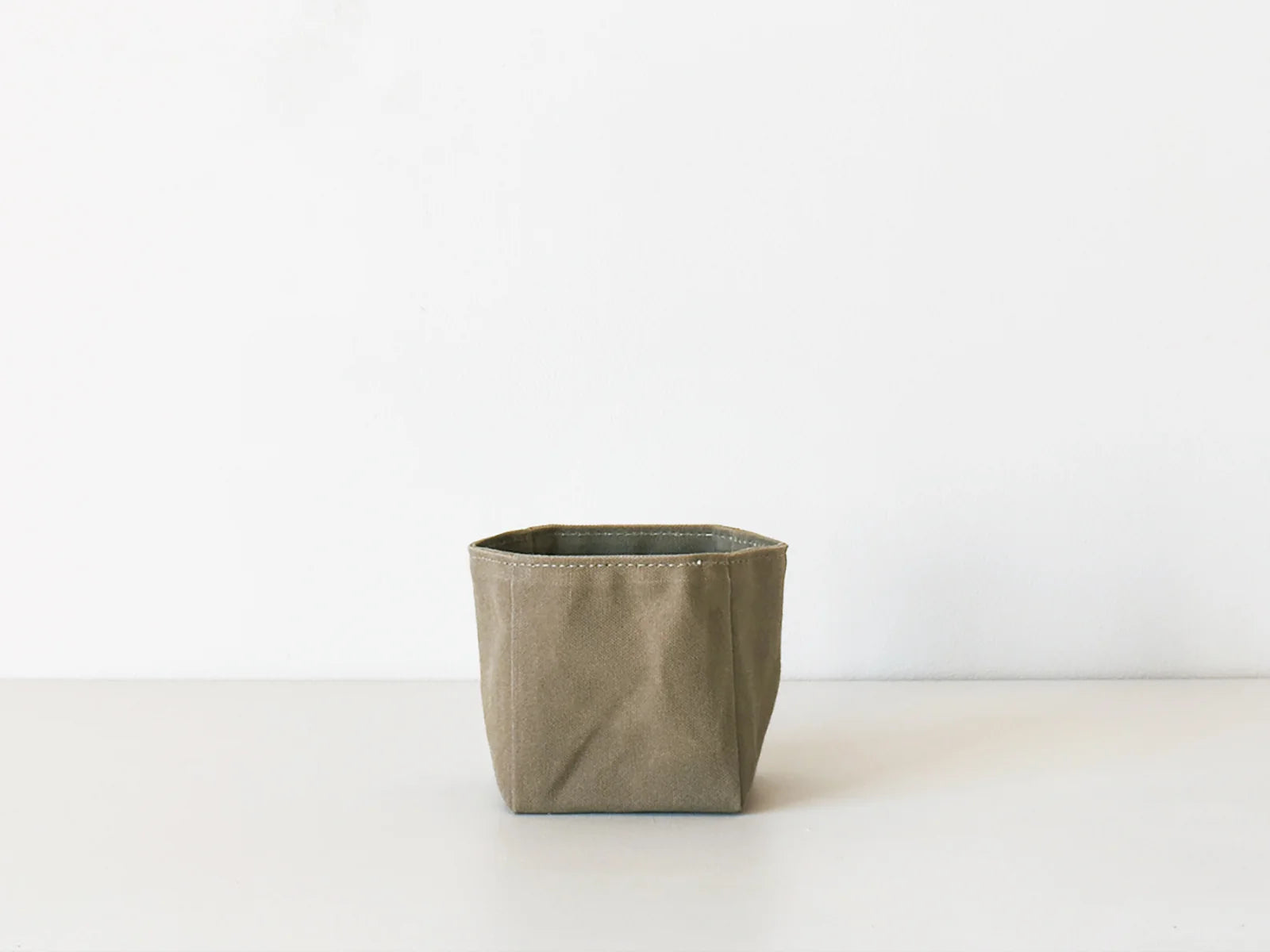 Cube Canvas Organiser