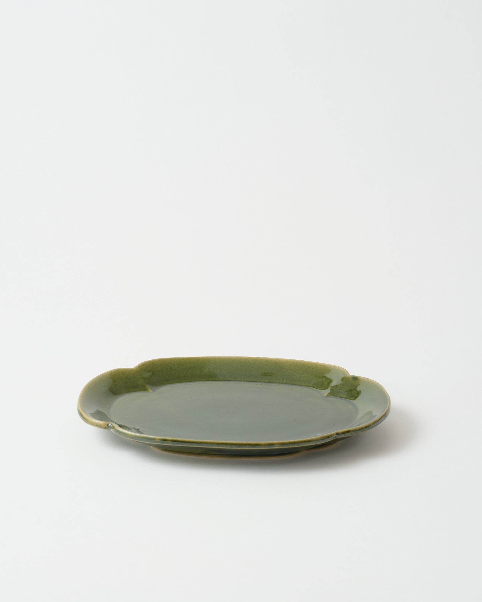 Studio m' Lien Plate