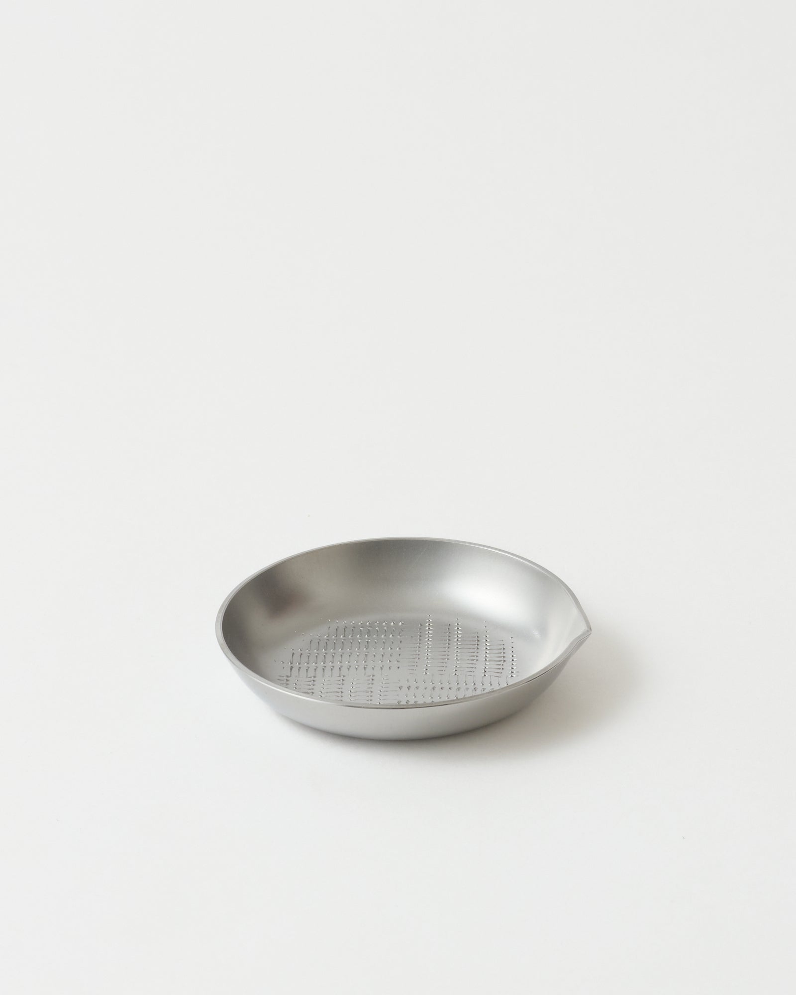 KAJIdonya Stainless Steel Condiment Grater with Spout