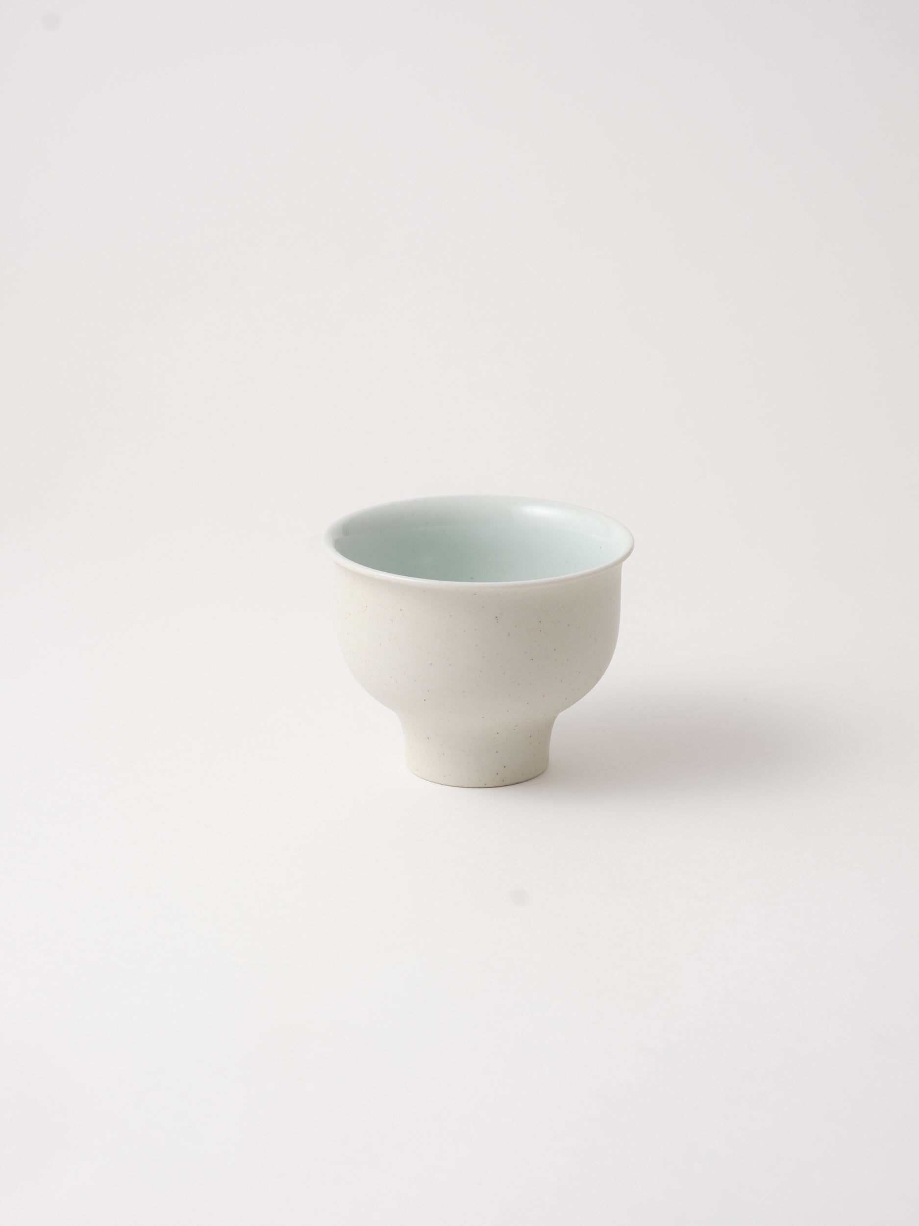 1616 / arita japan MANZ Tea Cup - MANZ Contour