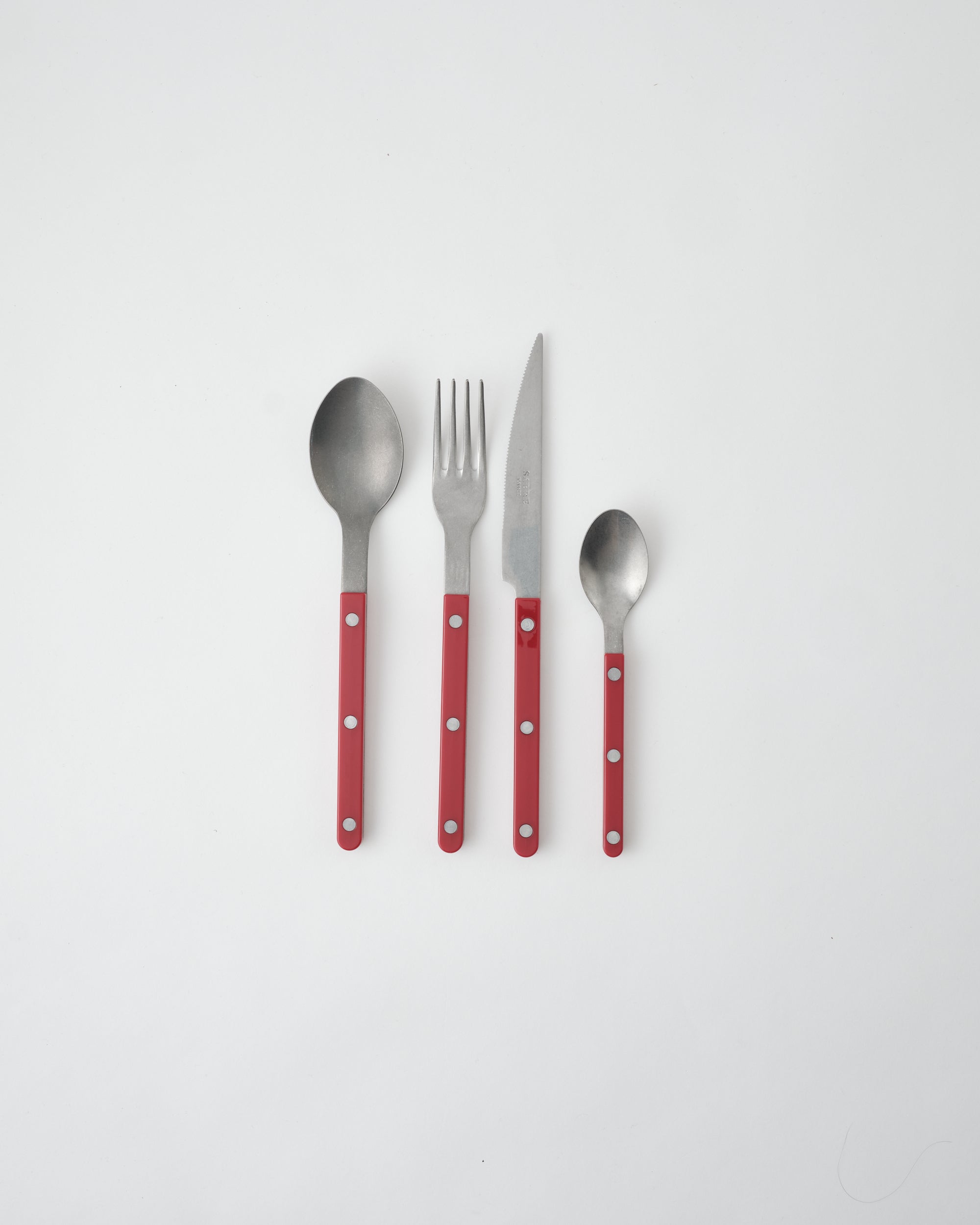Sabre Paris Bistrot Ivory Vintage Finish Cutlery Set | JDV