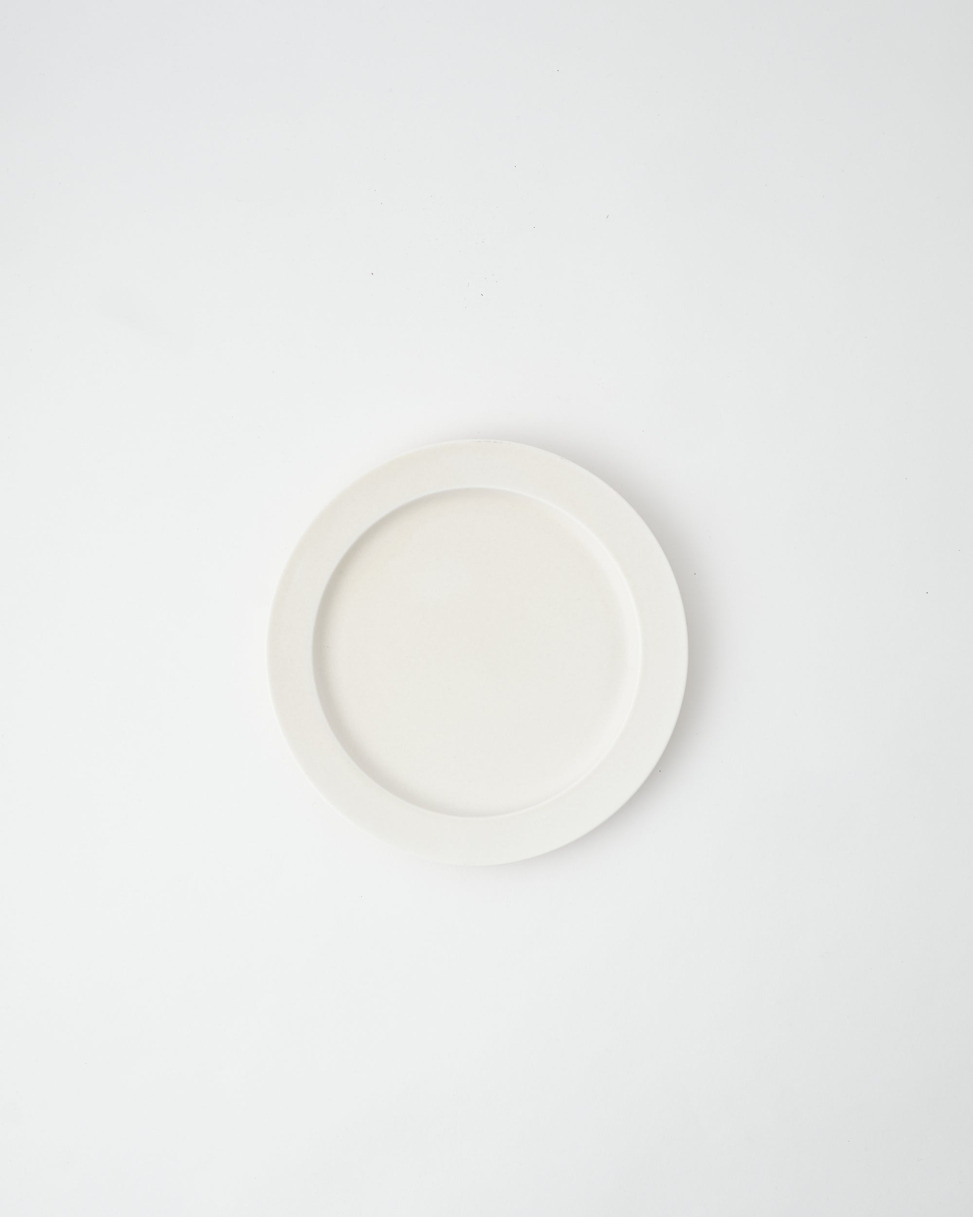 Yumiko Iihoshi Porcelain UNJOUR Après-midi Plate 192mm - Beige