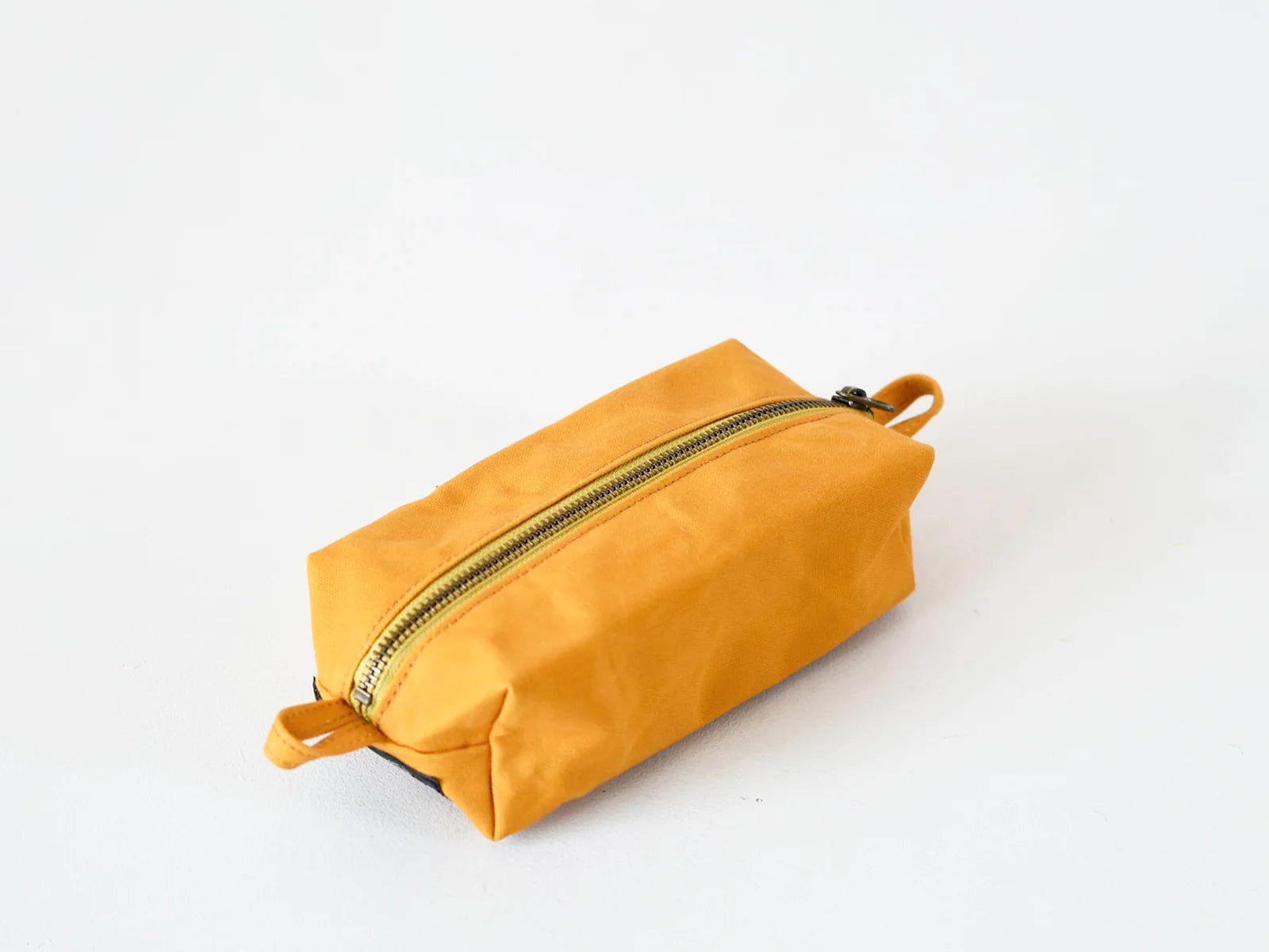 Air Canvas Pouch