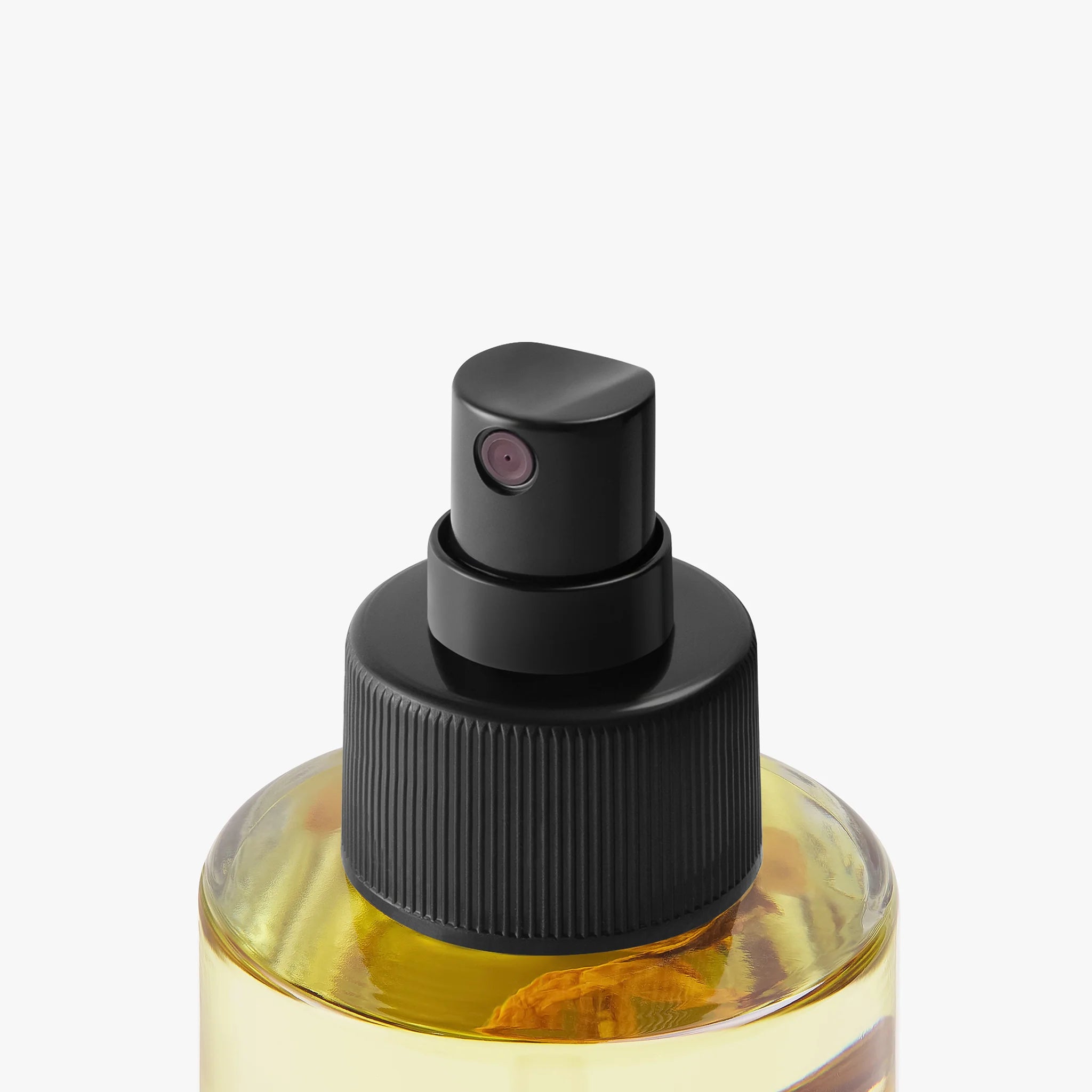 body-oil-chantarelle-detail-web.webp