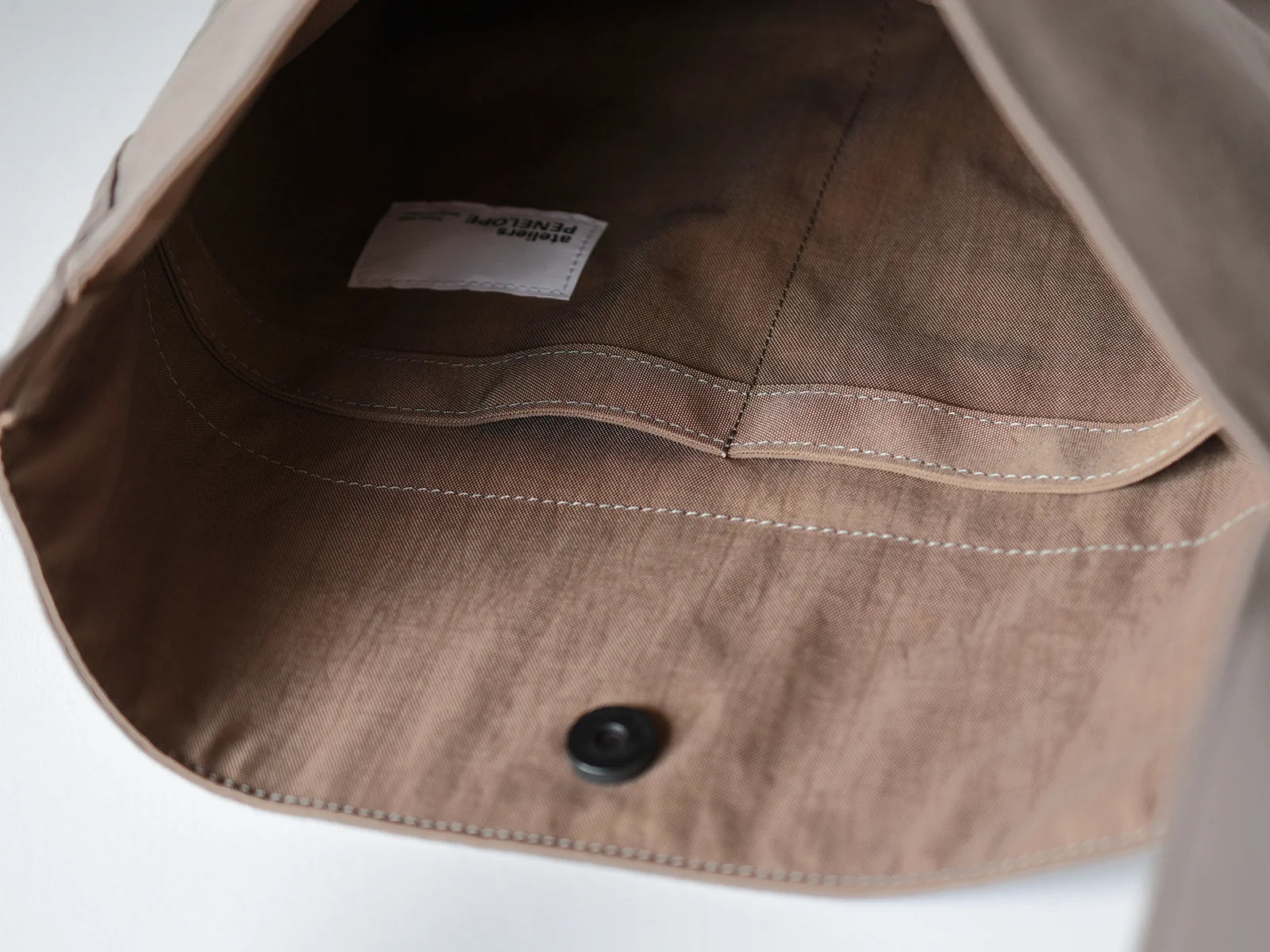 Flak Shoulder Bag