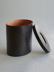 Homestead Shaker Dust Box Black detail
