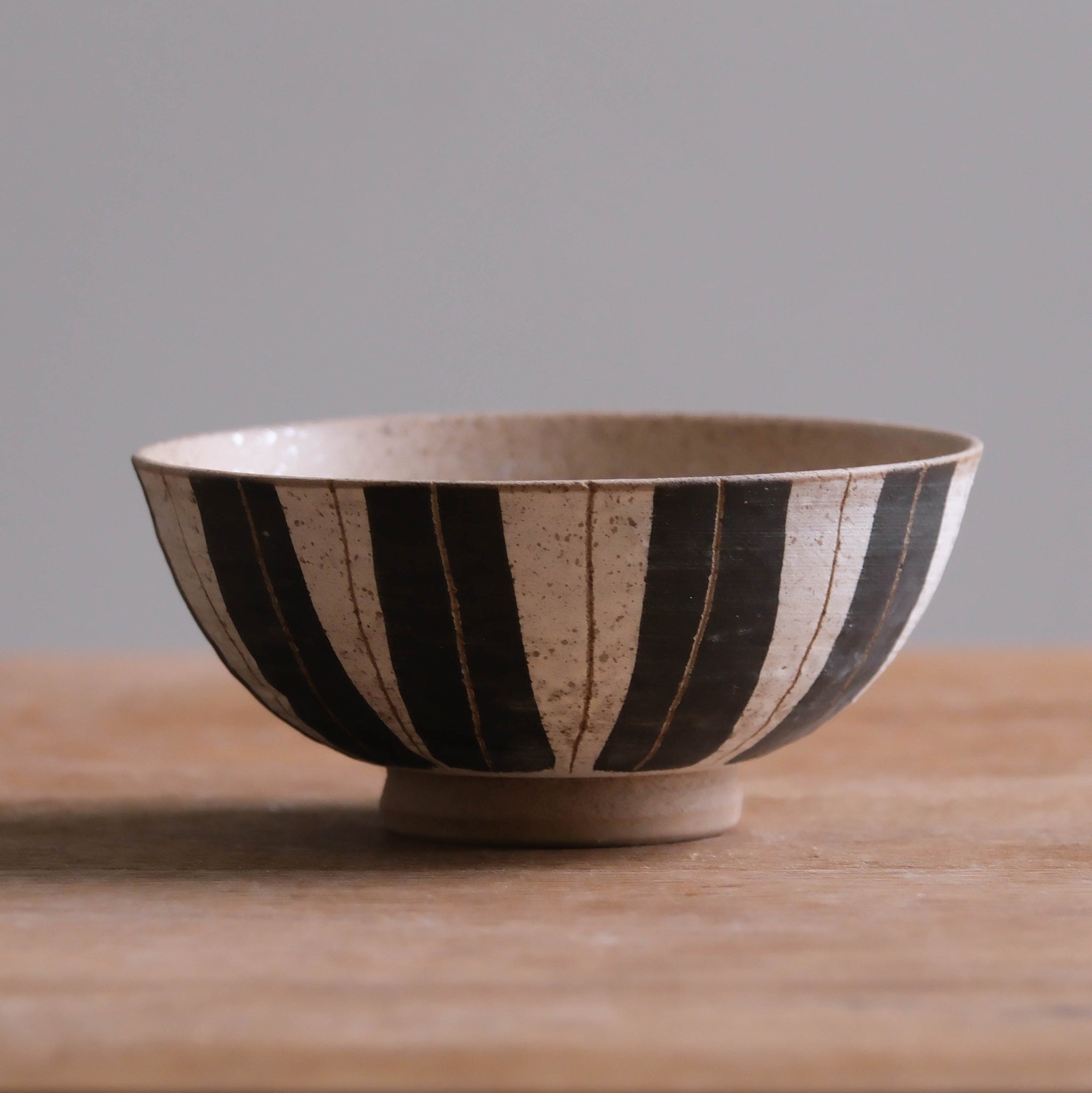 TOKIWA Japanese Line-engraving Rice Bowls