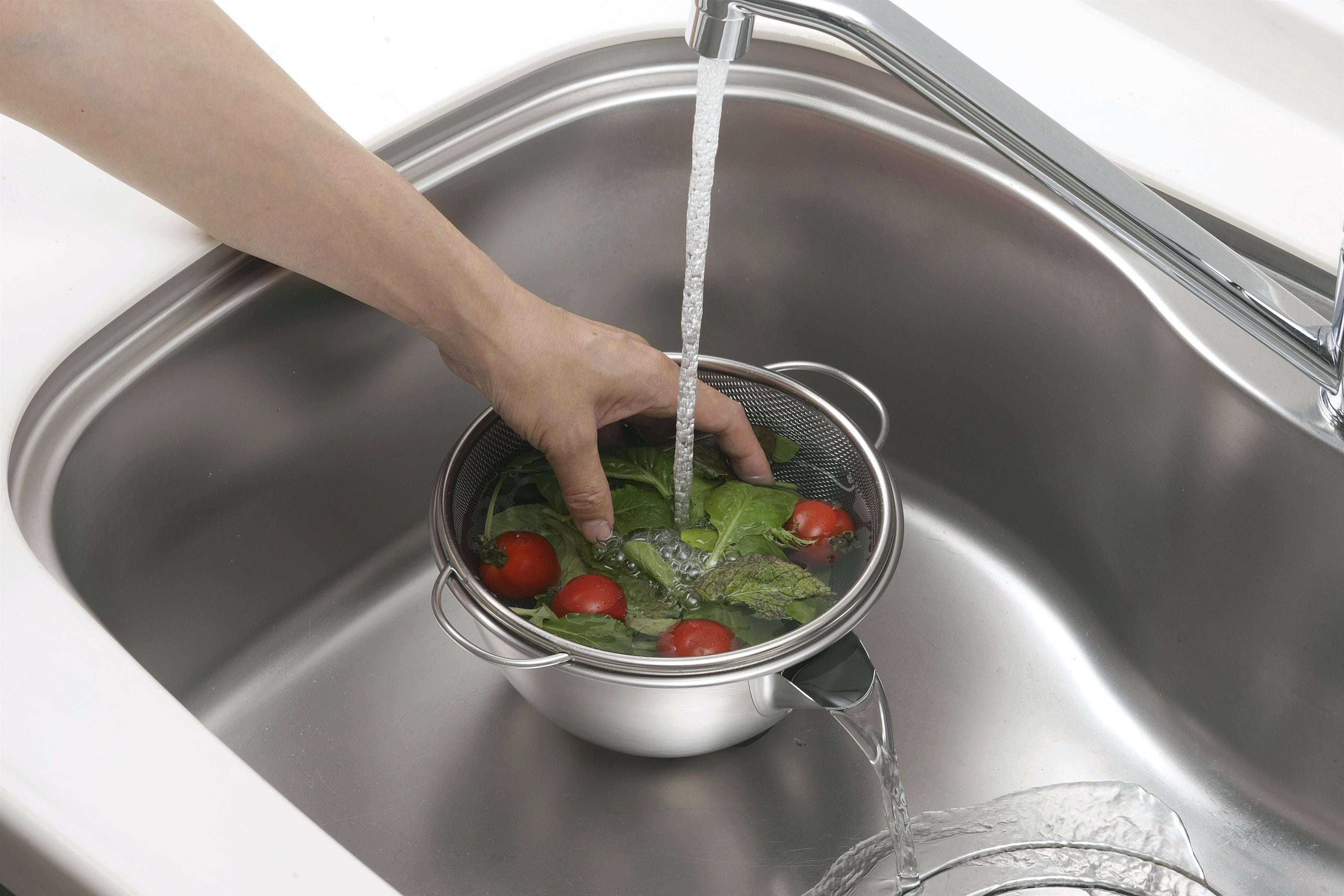 KAJIdonya Stainless Steel Side-Spout Bowl & Strainer Set 20