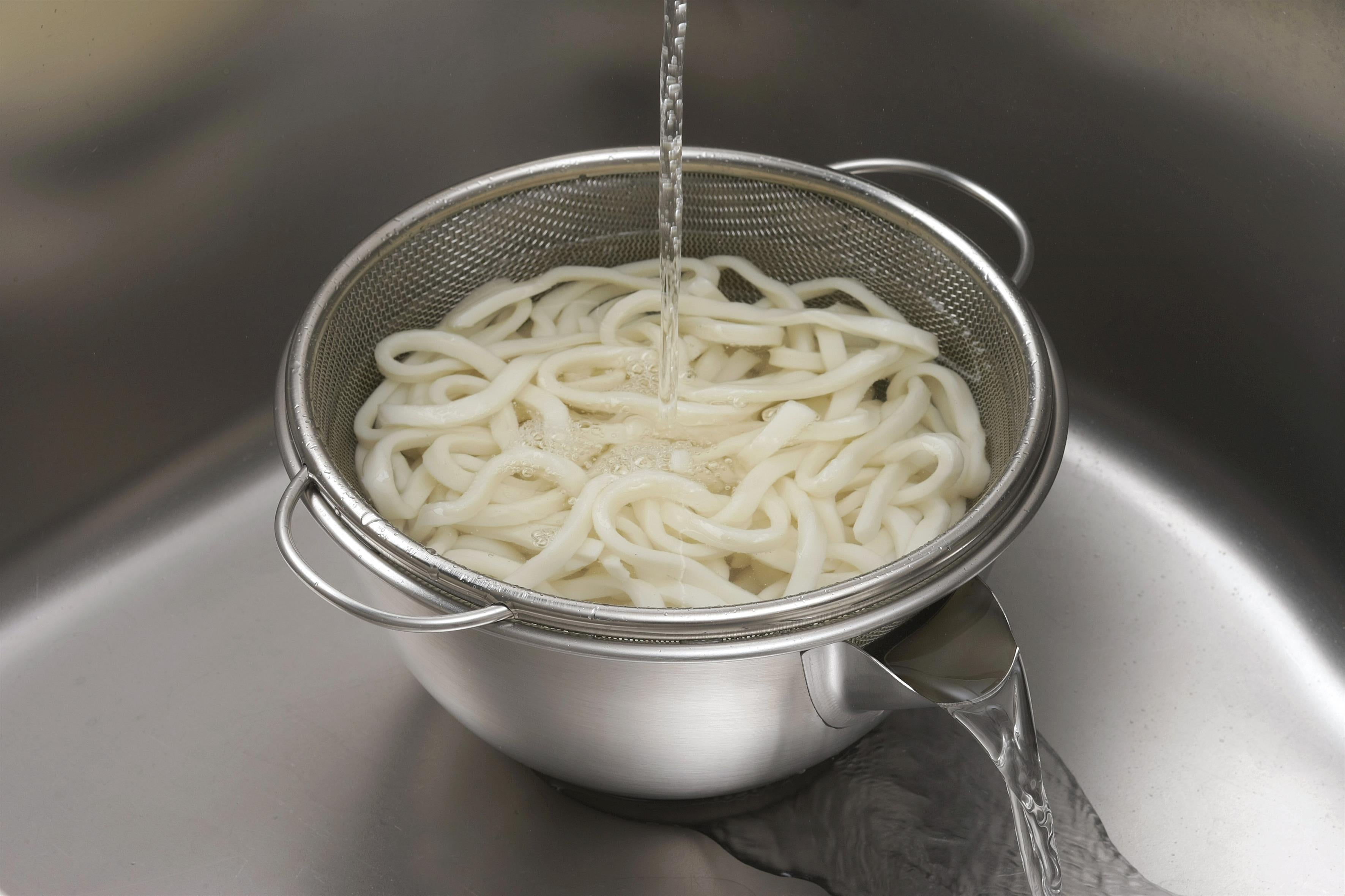 KAJIdonya Stainless Steel Side-Spout Bowl & Strainer Set 20