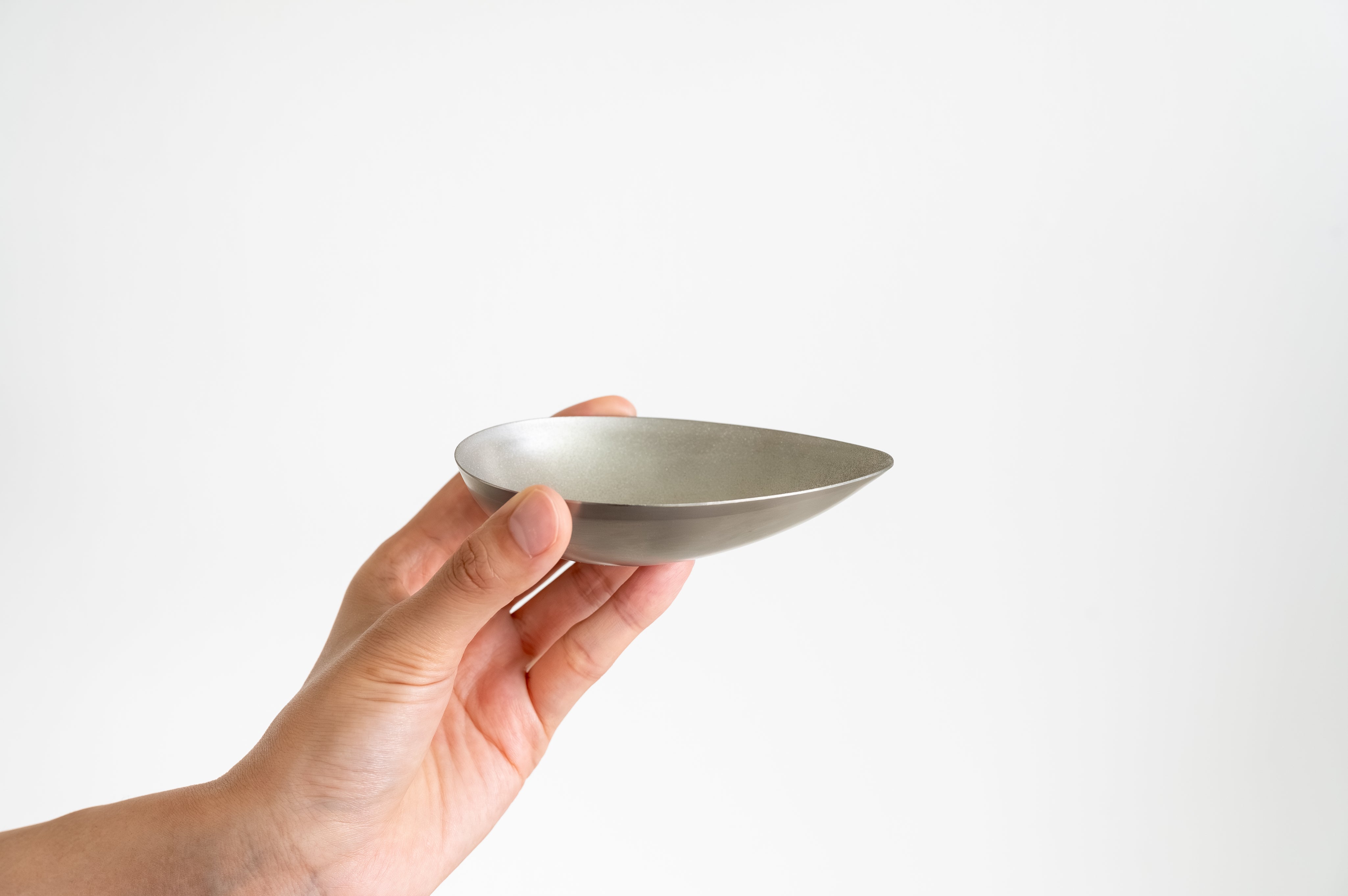 KAJIdonya Stainless Steel Pouring Grinder & Wooden Pestle Set