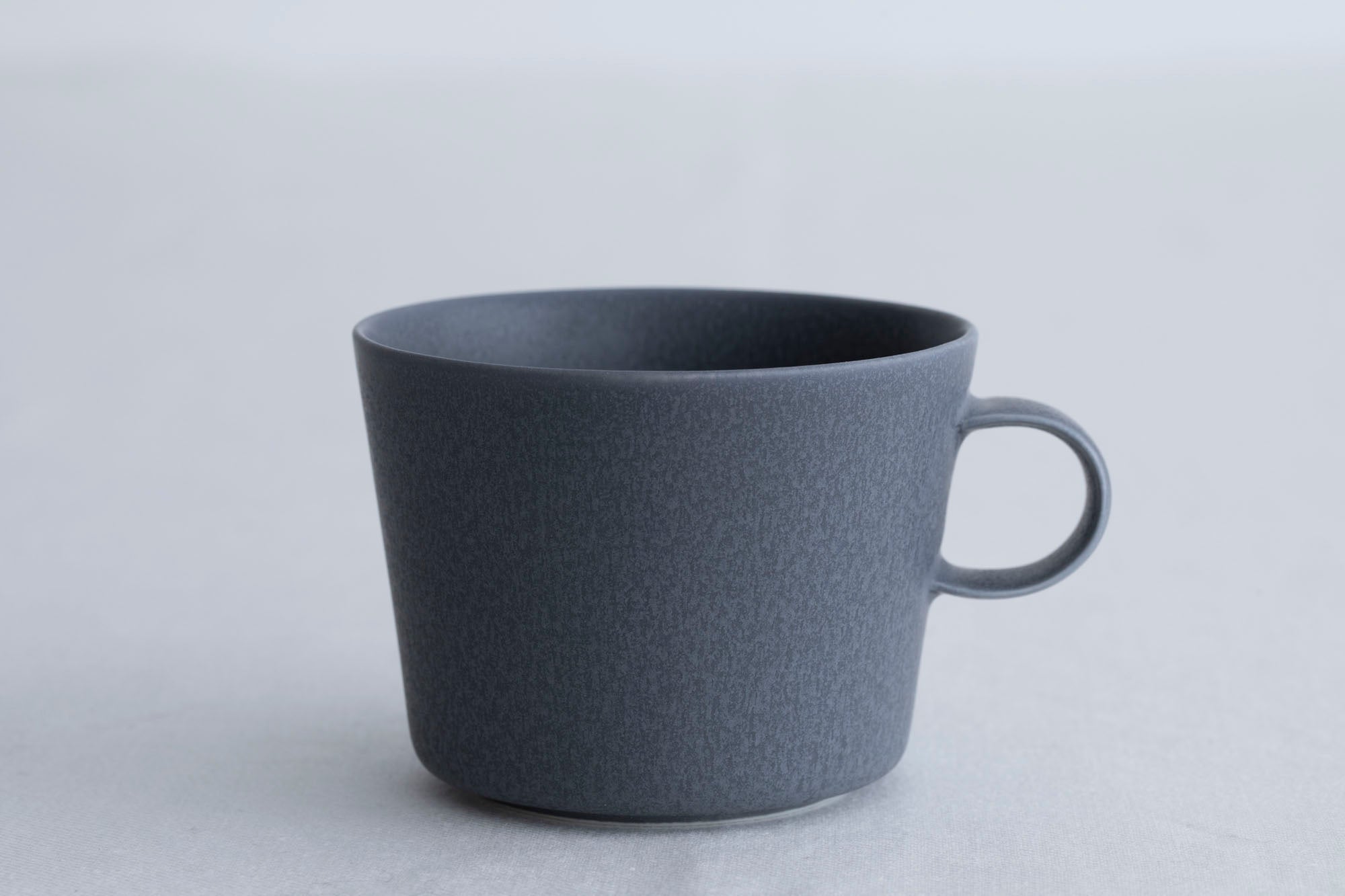 Yumiko iihoshi porcelain UNJOUR Cup