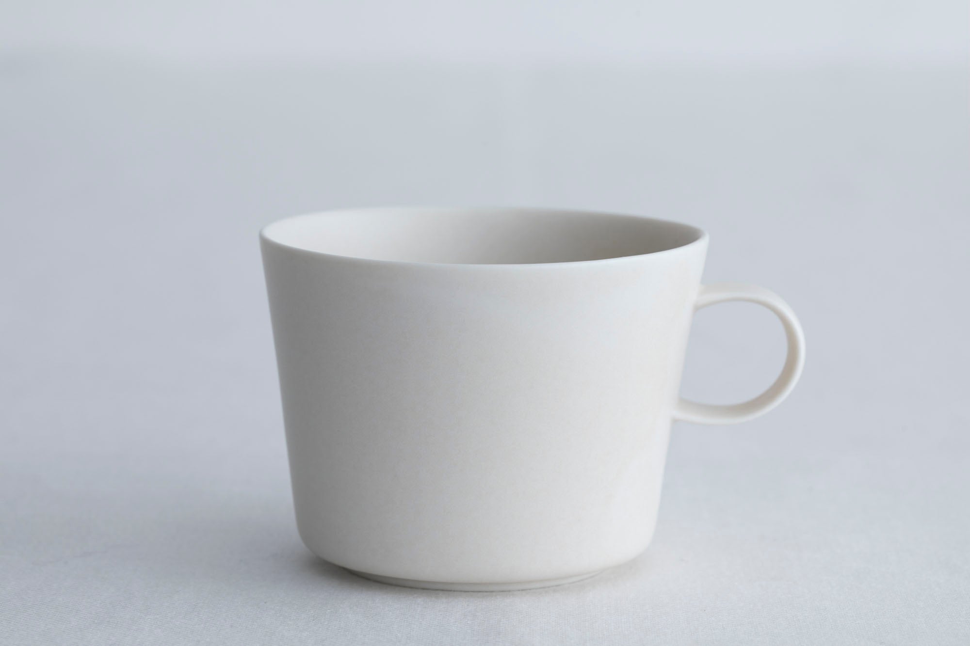 Yumiko iihoshi porcelain UNJOUR Cup