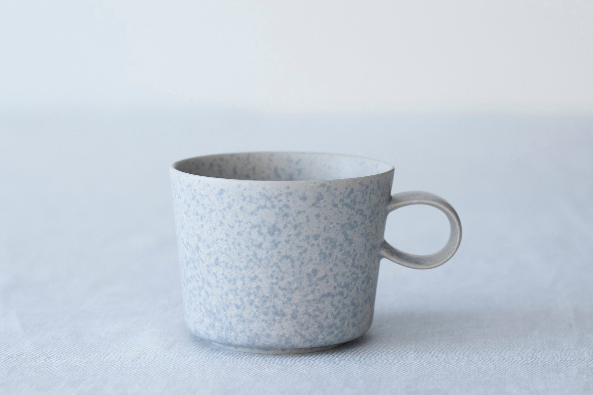 Yumiko iihoshi porcelain UNJOUR Cup