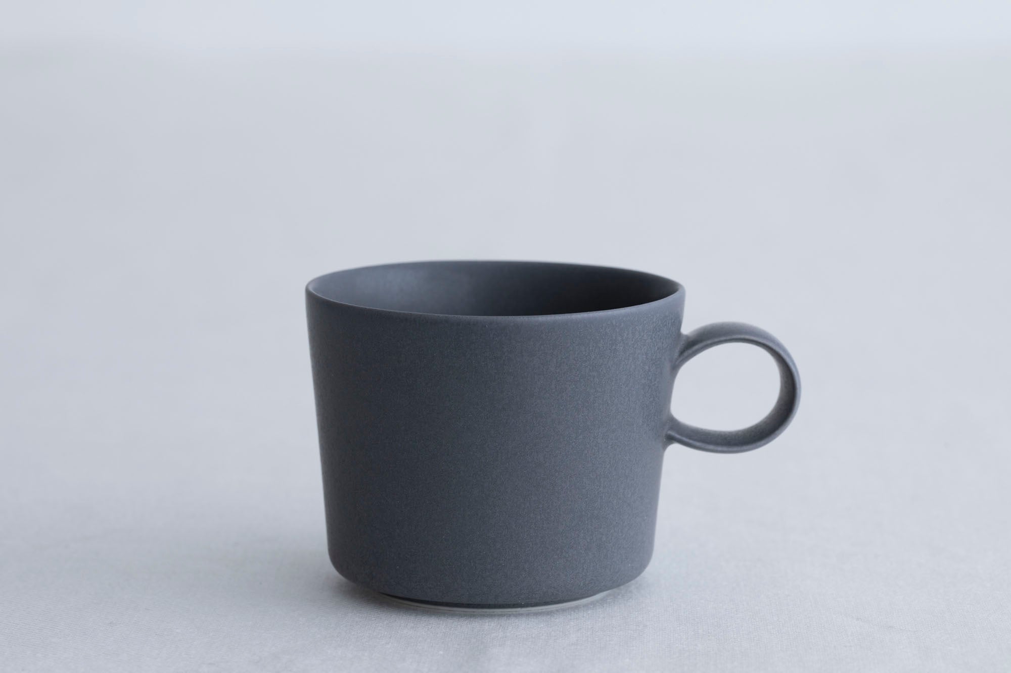 Yumiko iihoshi porcelain UNJOUR Cup