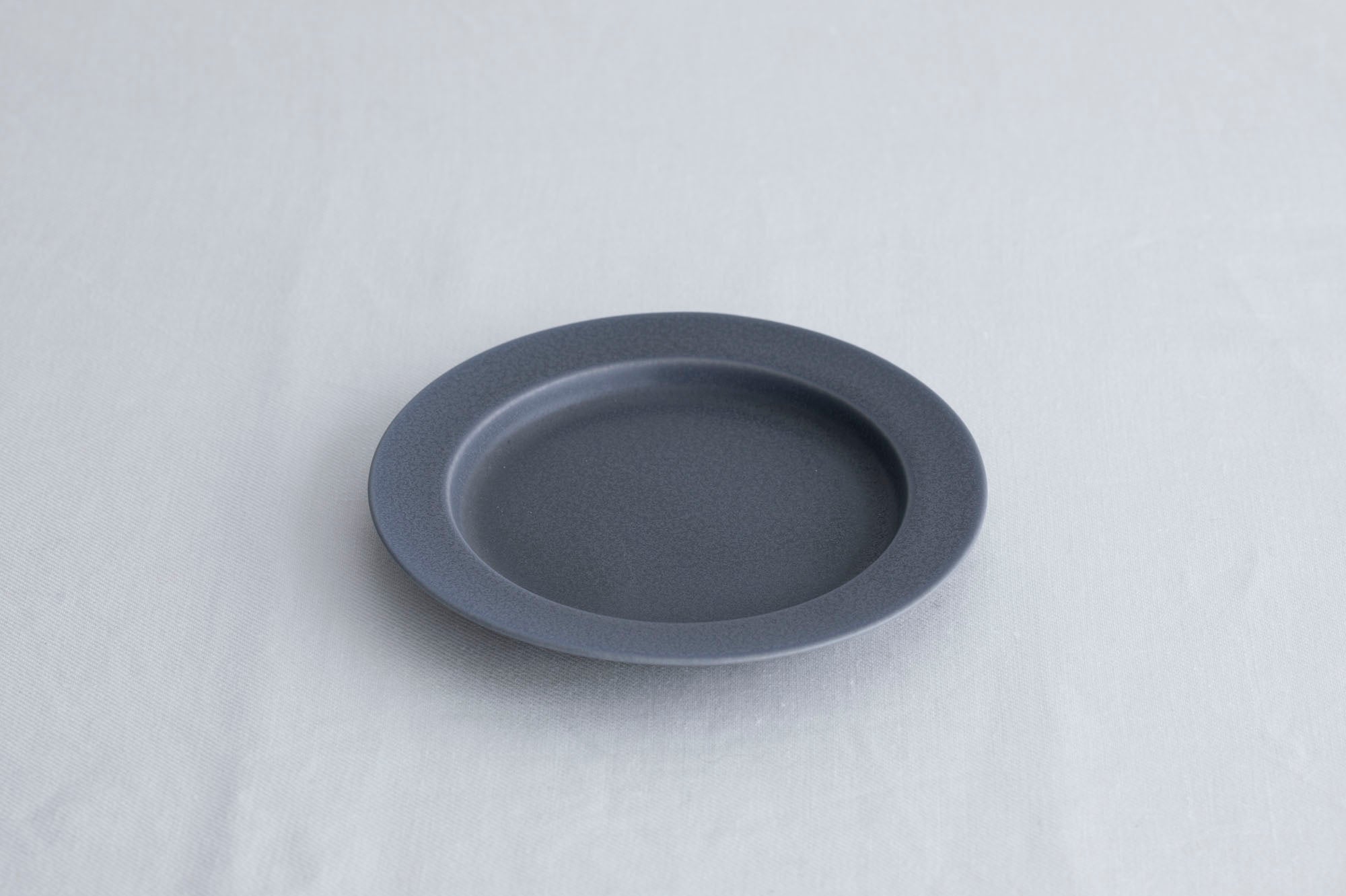 yumiko iihoshi porcelain UNJOUR Plate