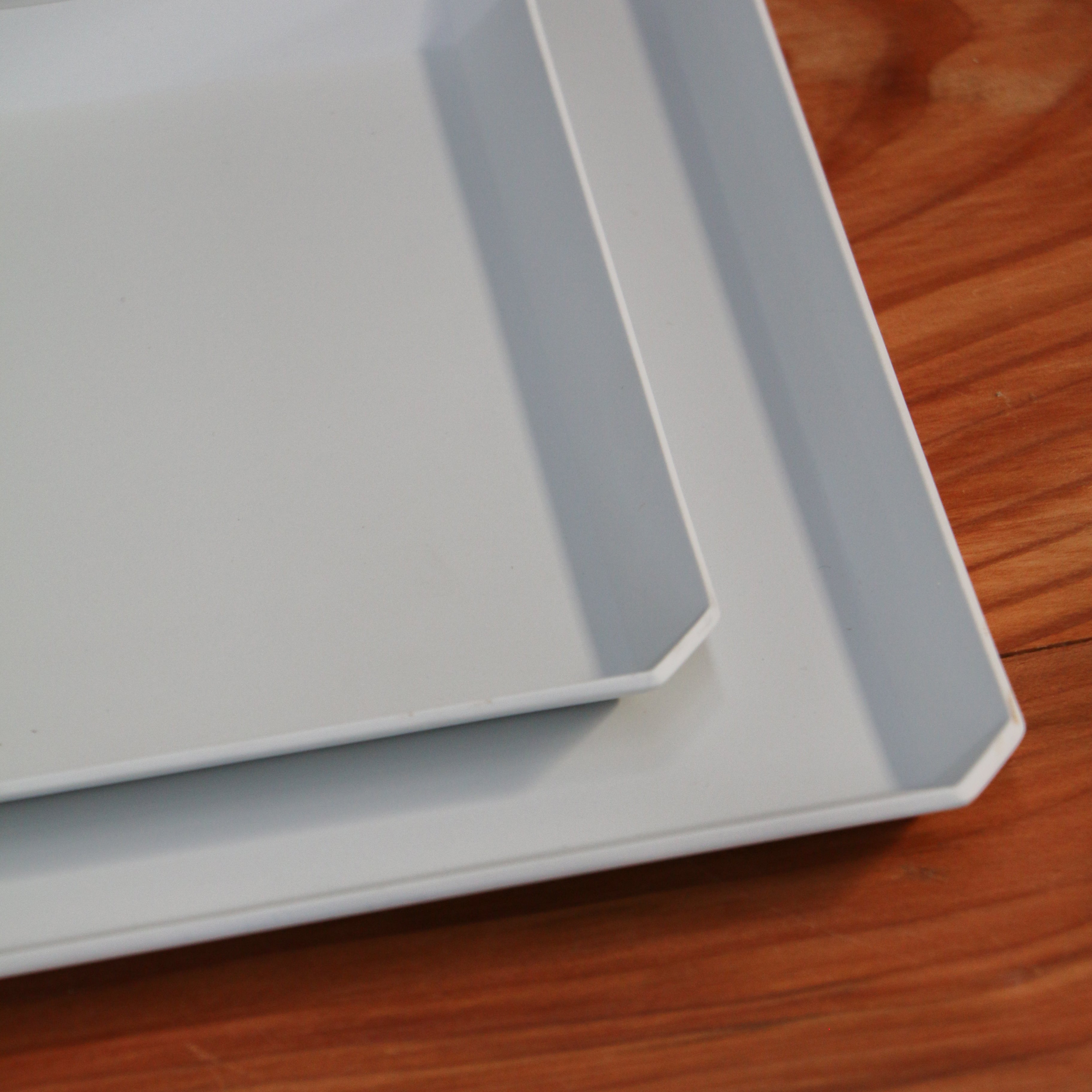 1616 / arita japan TY Standard Square Plate