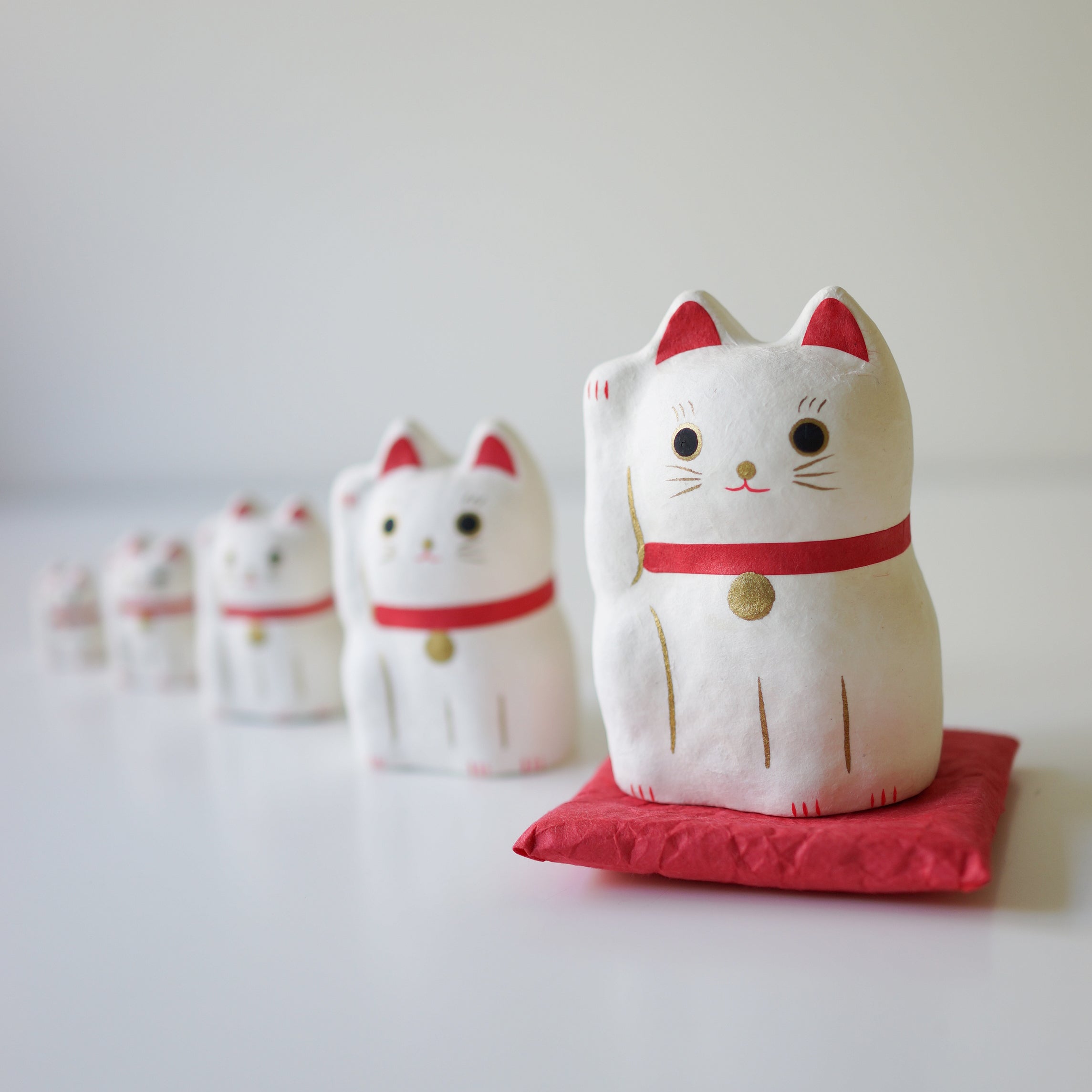 Stacking Fortune Cat Paper-mache Ornament