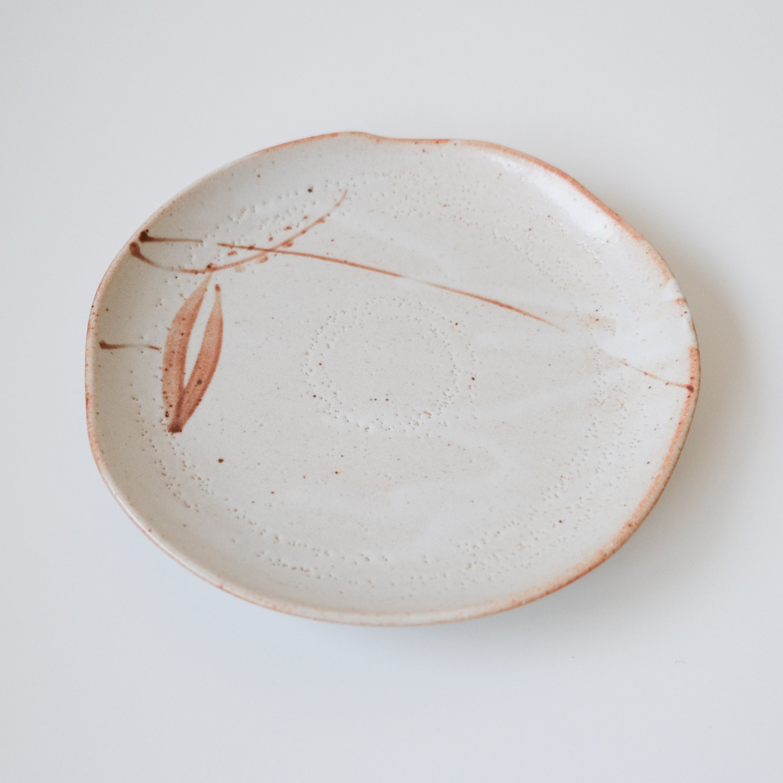 White Shino Chrysanthemum Plate/Dish