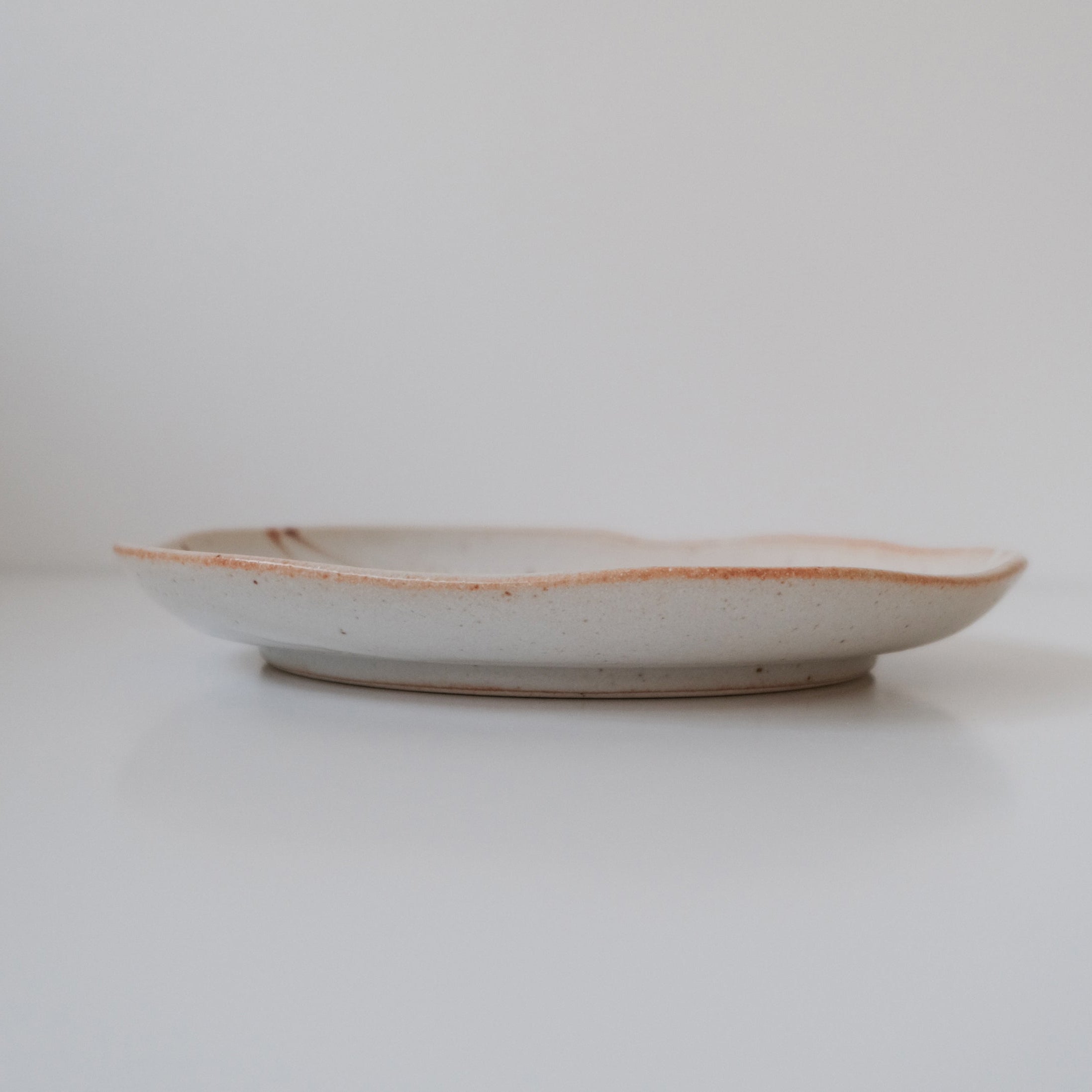 White Shino Chrysanthemum Plate/Dish