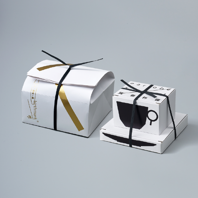 birthmark Earlobe Cup & Saucer Set