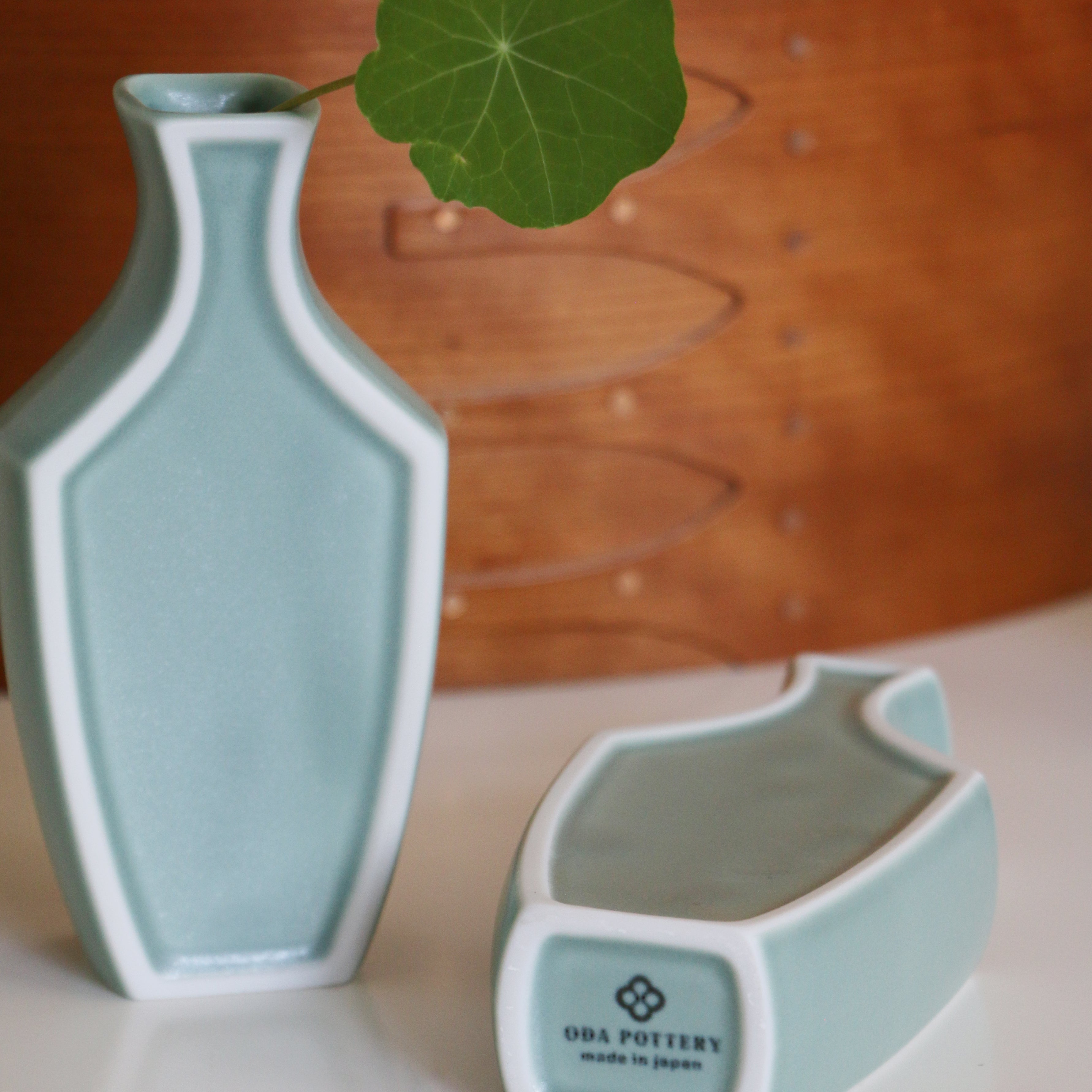 Oda Pottery Hanairo Framed Vase