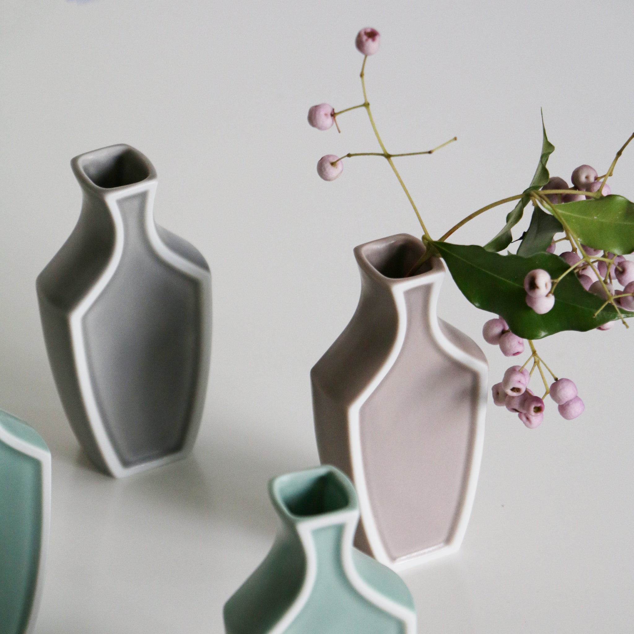 Oda Pottery Hanairo Framed Vase