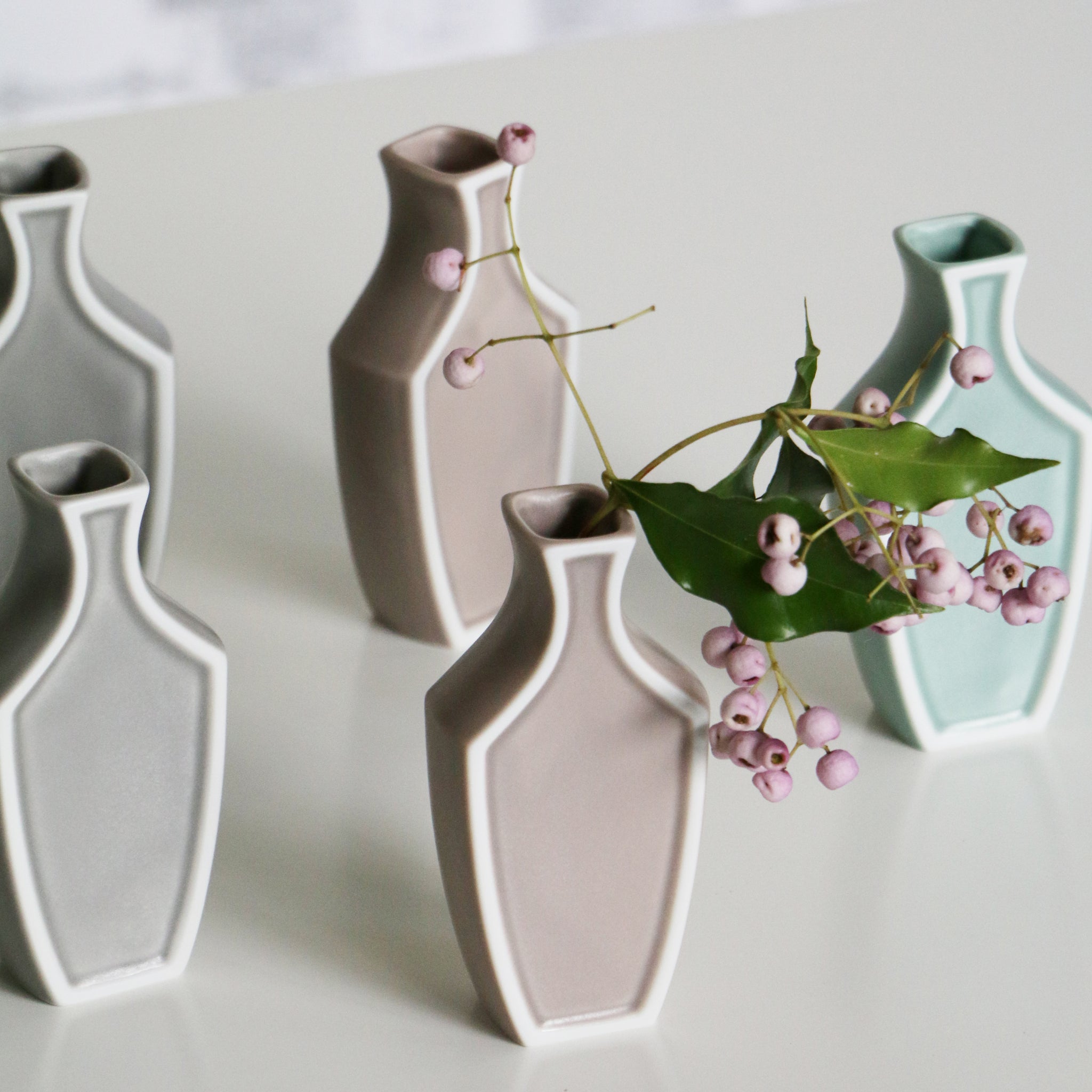 Oda Pottery Hanairo Framed Vase