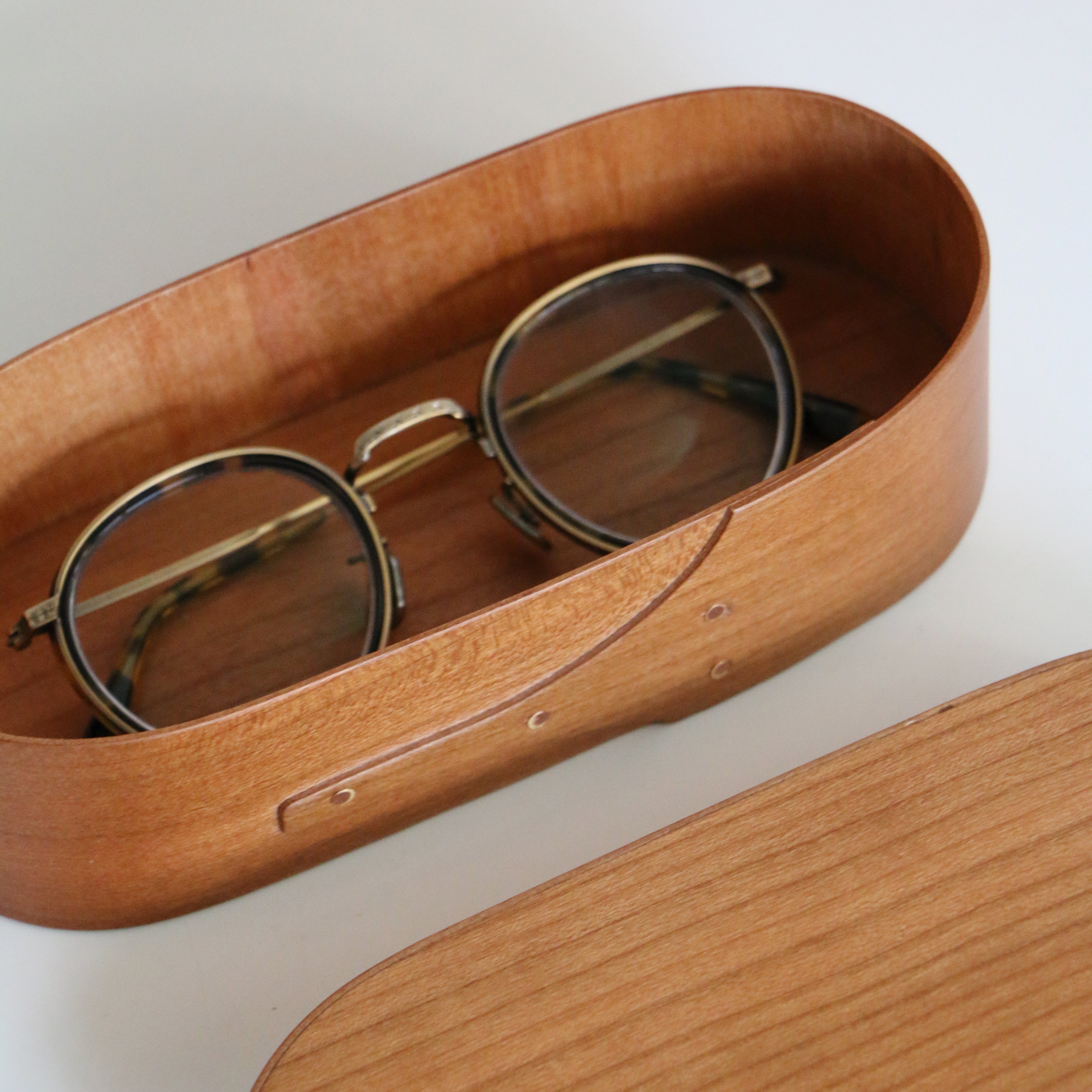 Shaker Glasses Case