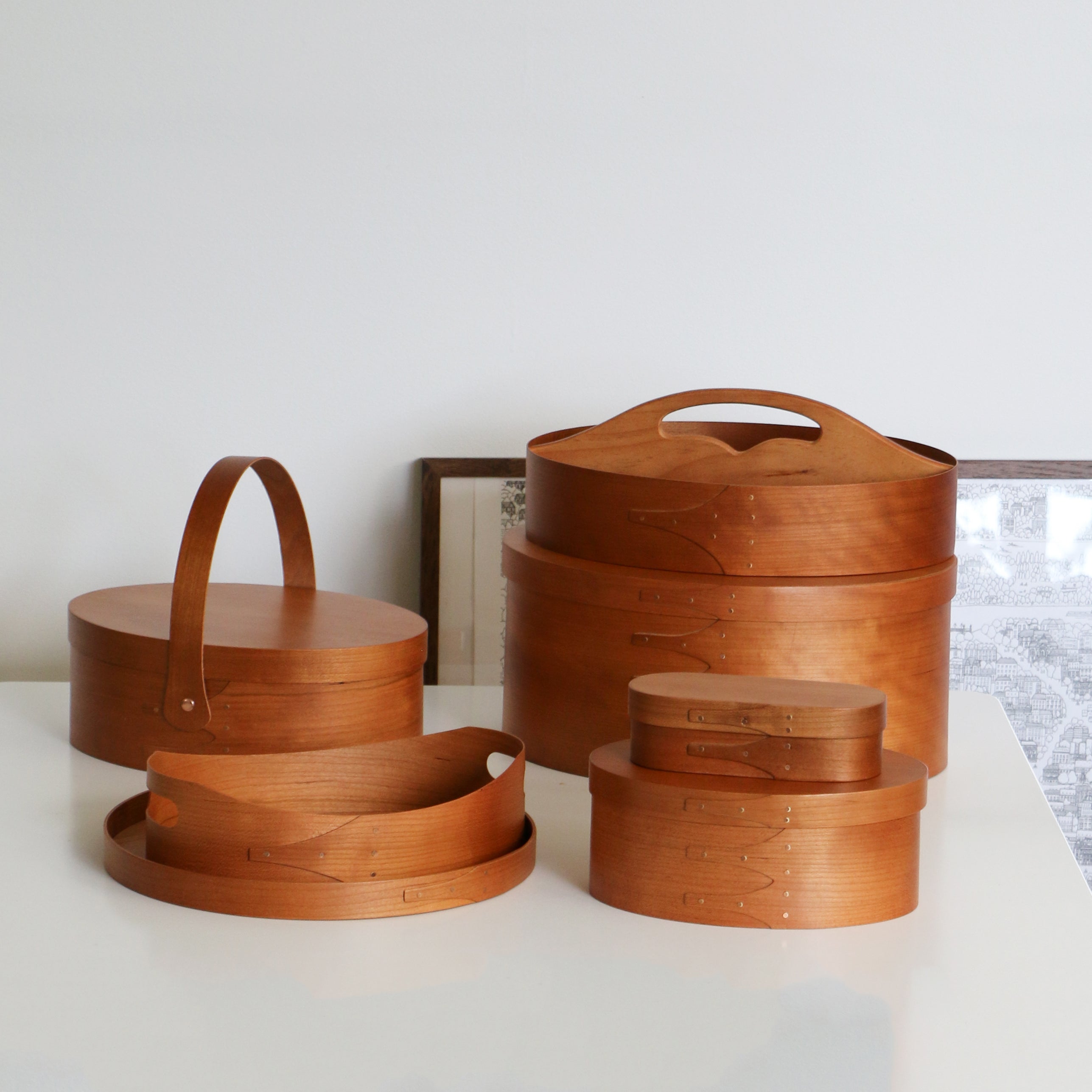 Shaker Oval Handle Tray