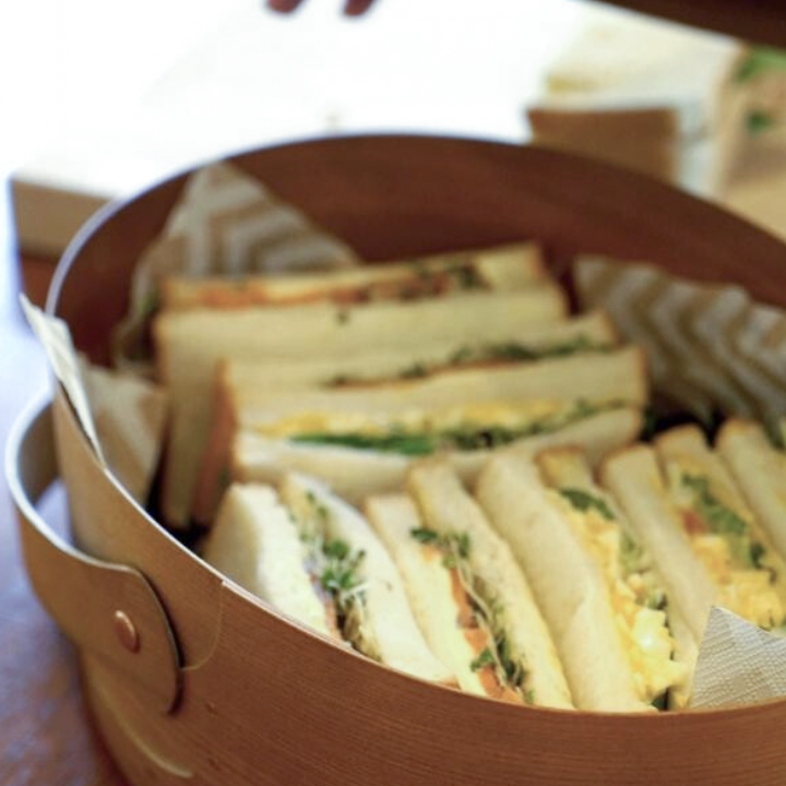 Shaker Swing Handle Box