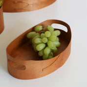 Shaker Oval Handle Tray