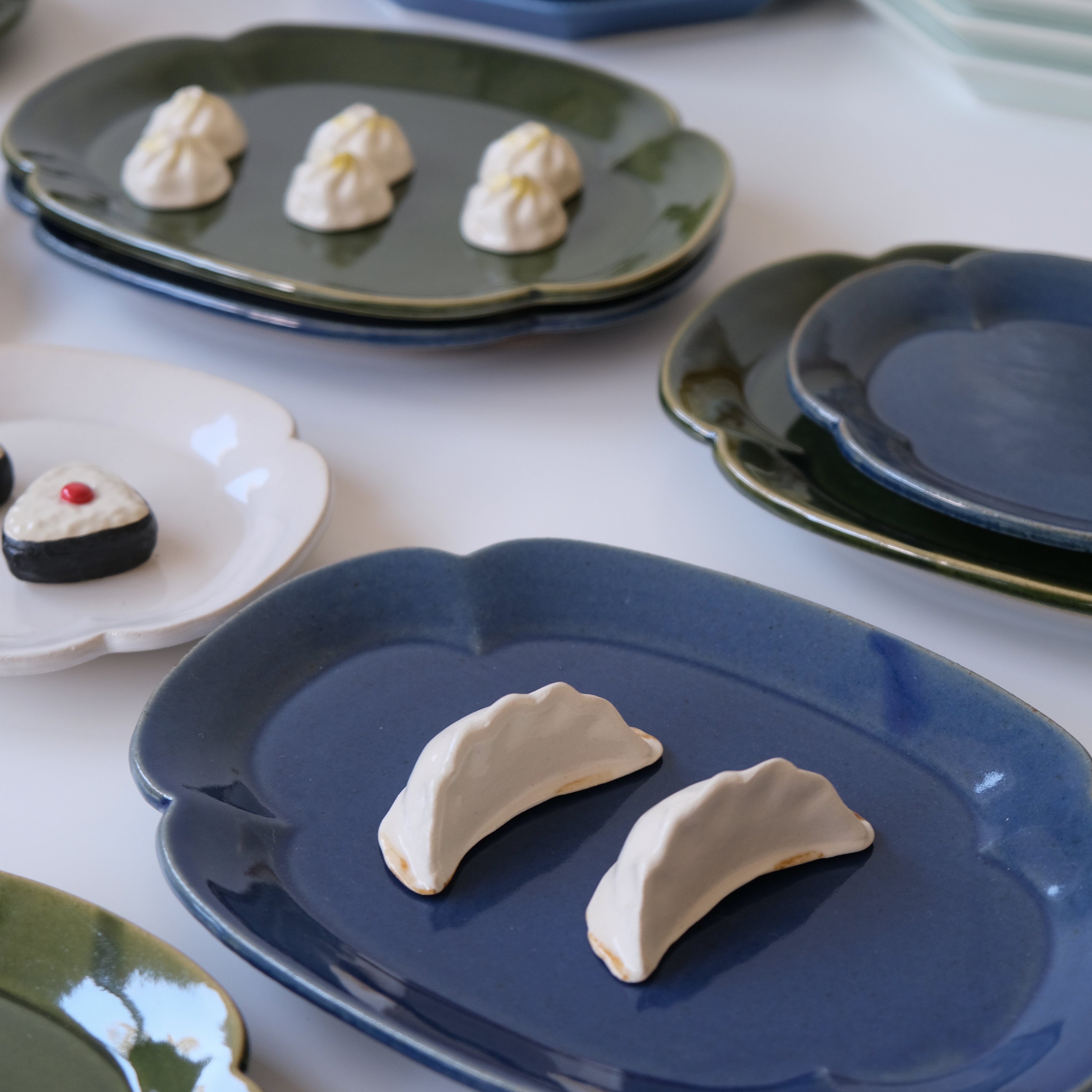 Studio m' Lien Plate