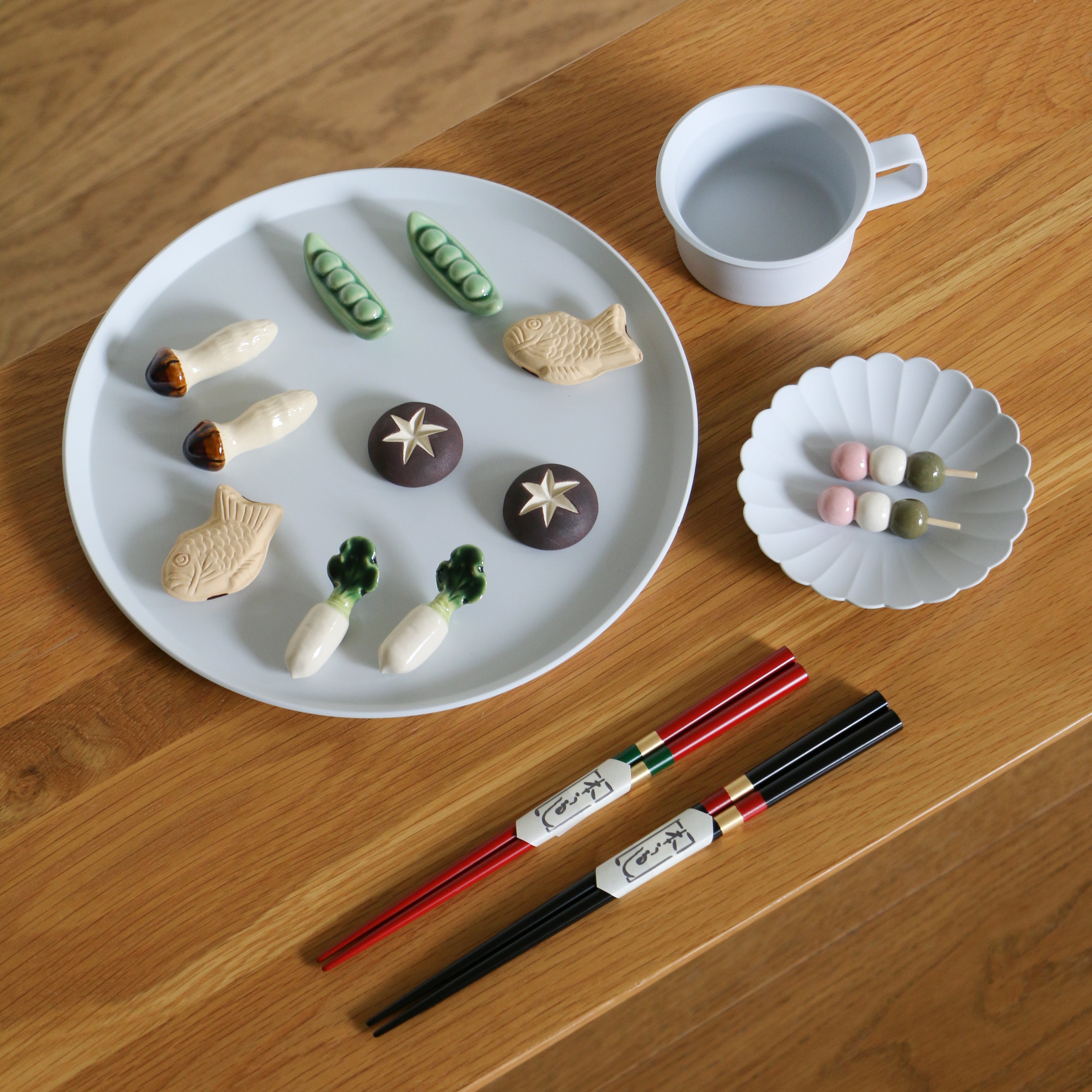 1616 / arita japan TY Standard Round Plate