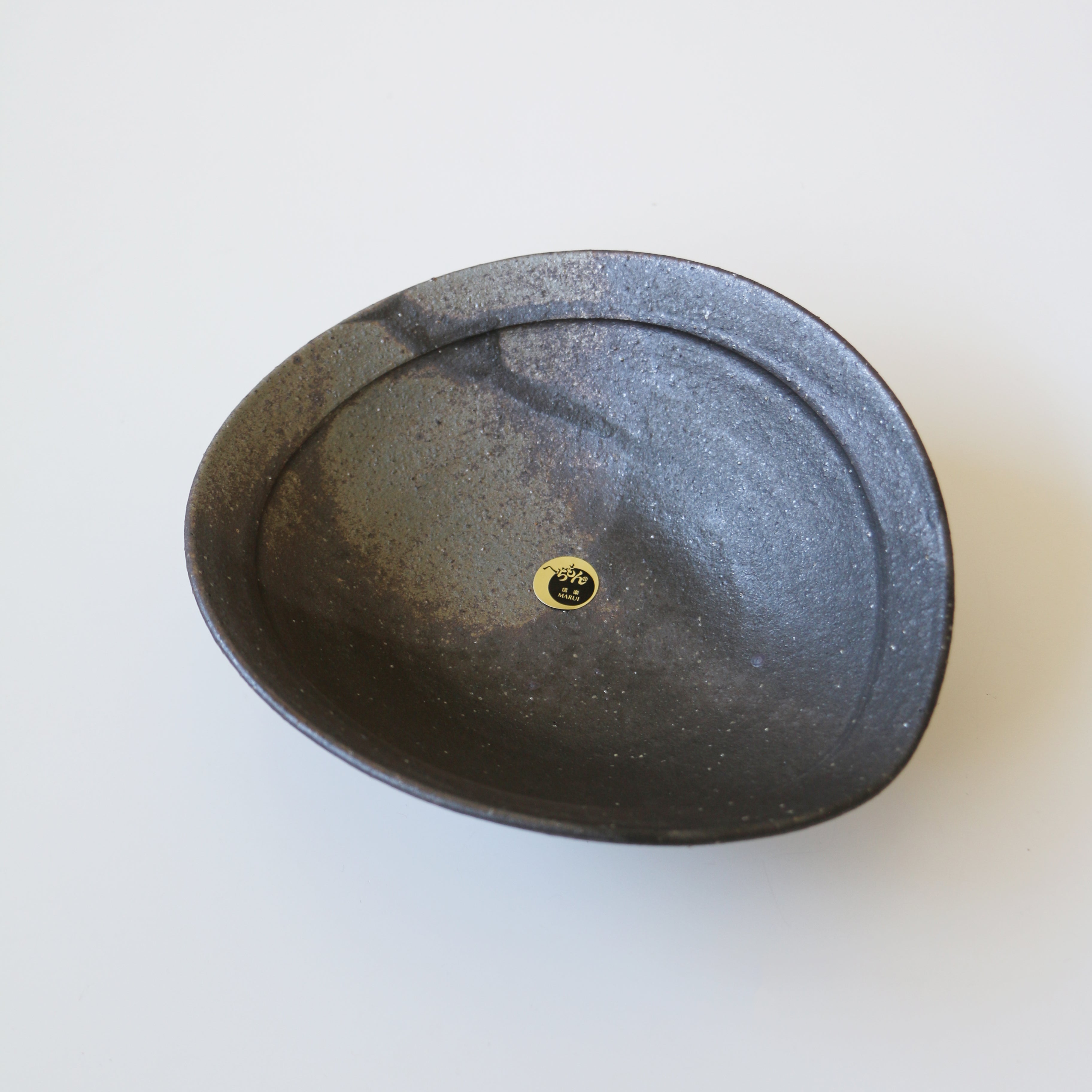 HECHIMON Shigaraki Rusty Smoked Bowl (3034)