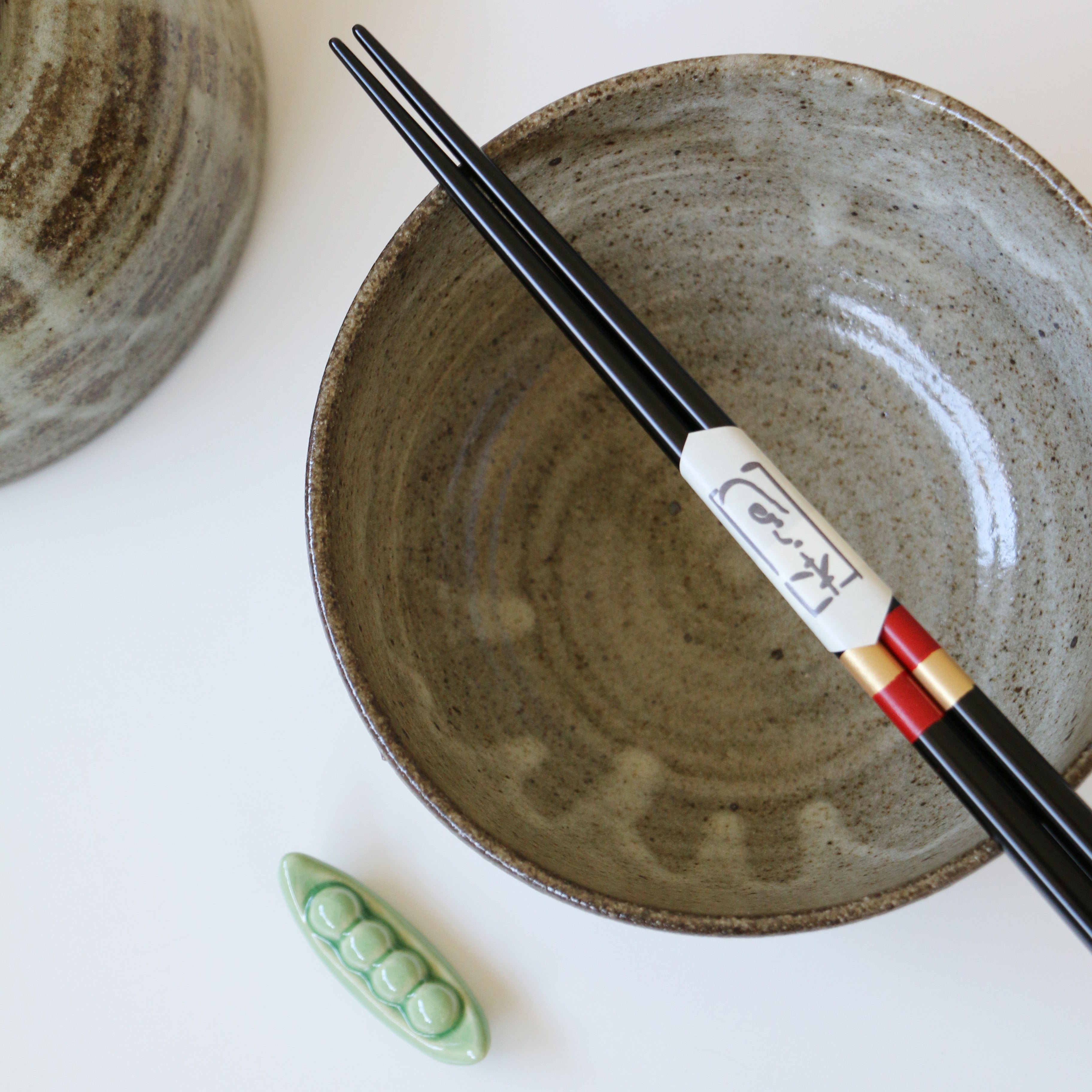 HECHIMON Shigaraki Ash Brush Rice Bowl