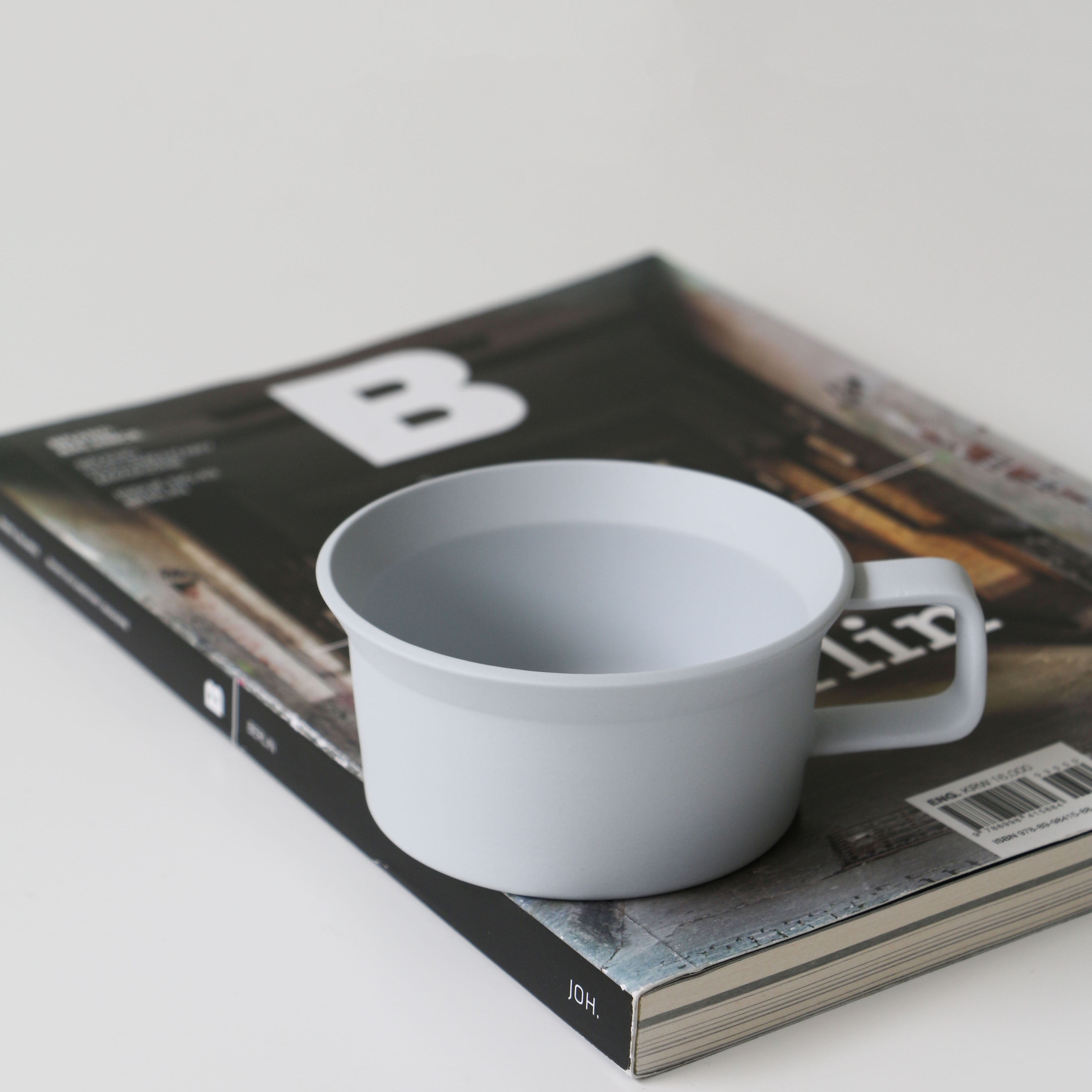 1616 / arita japan TY Standard Tea Cup