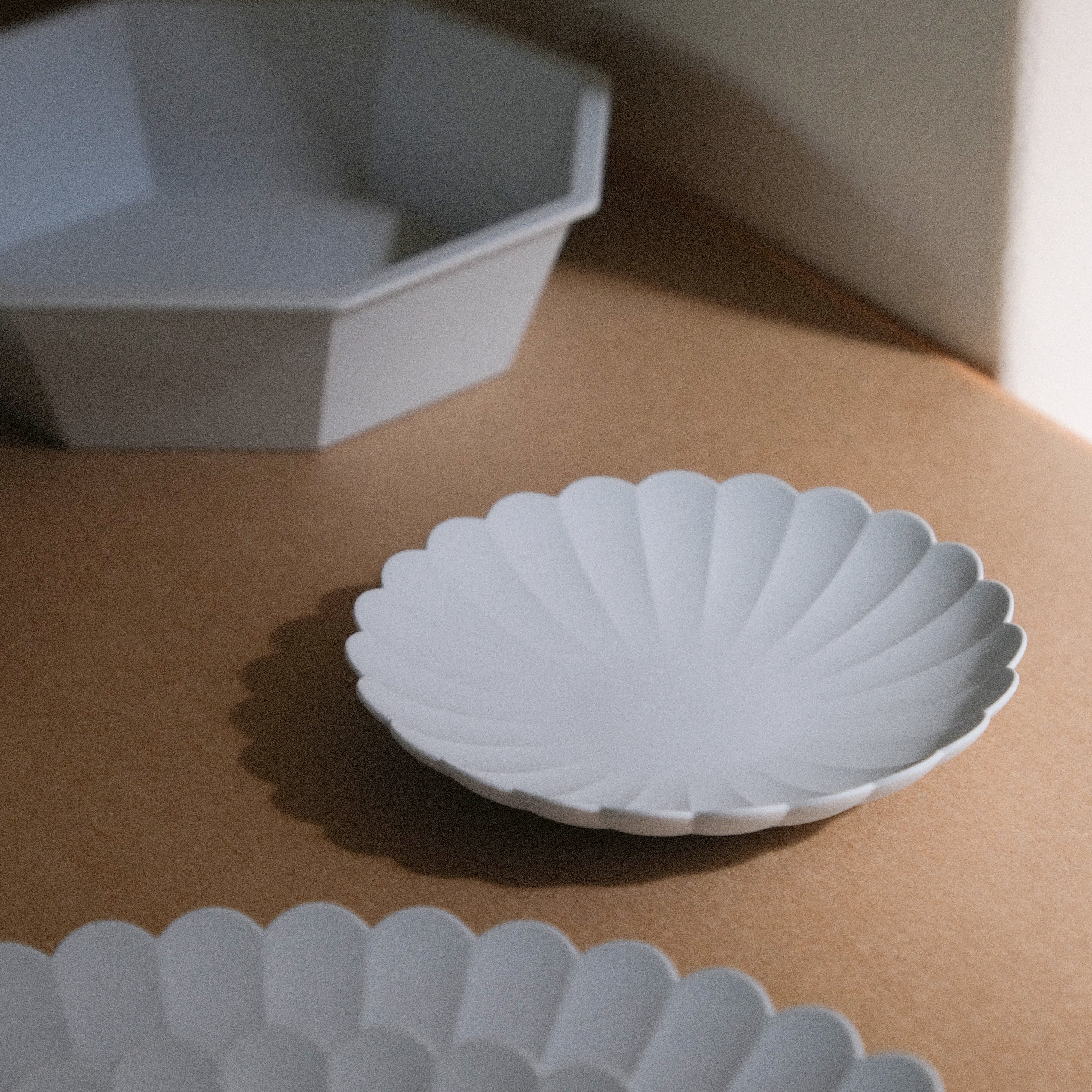 1616 / arita japan TY Standard Palace Plate