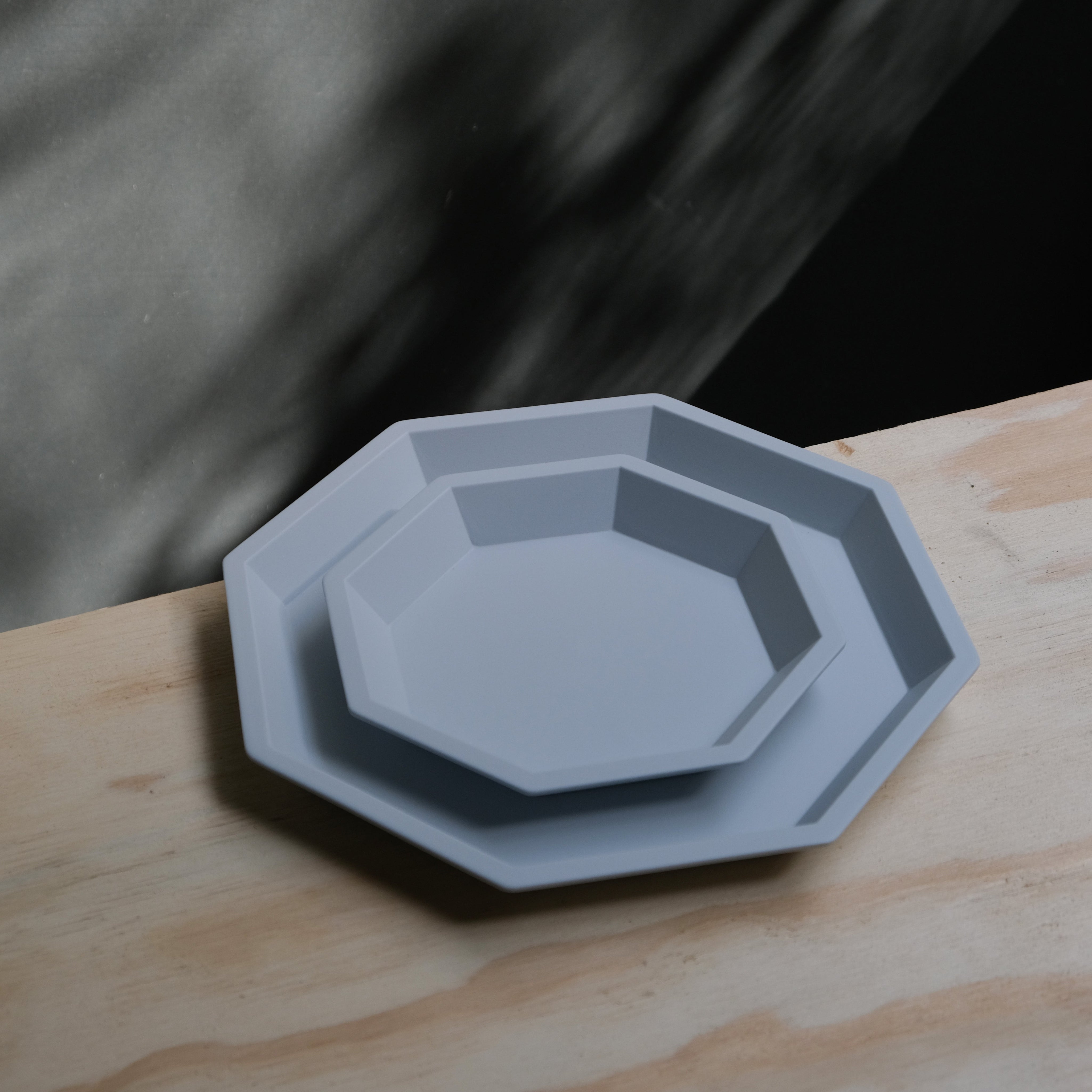 1616 / arita japan TY Standard Anise Plate