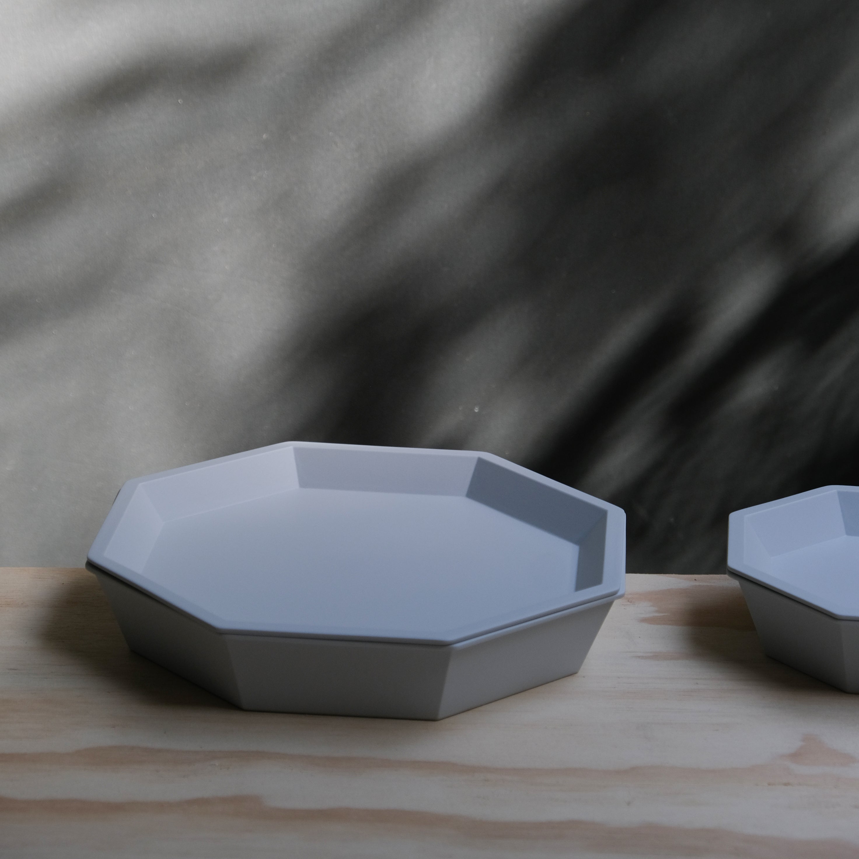 1616 / arita japan TY Standard Anise Plate