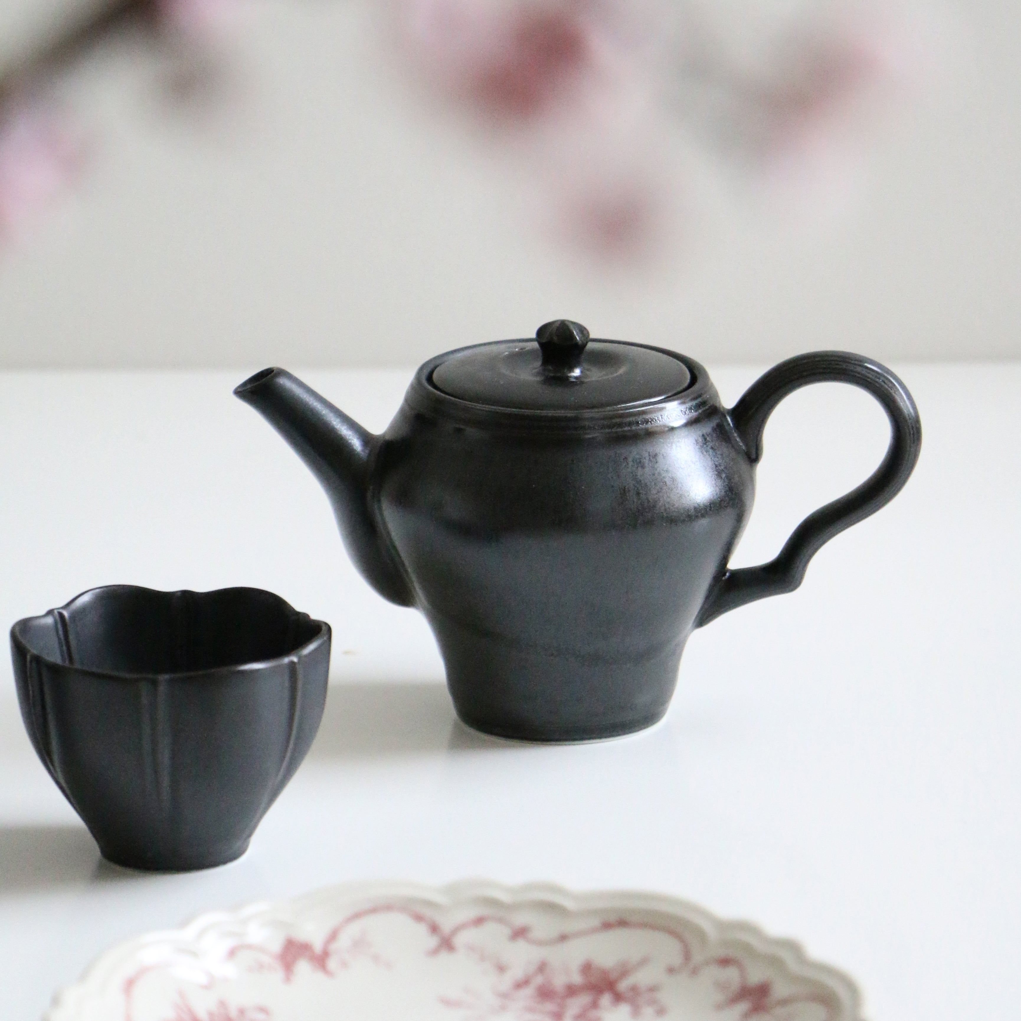 Studio m' Jasmin Teapot & Cup