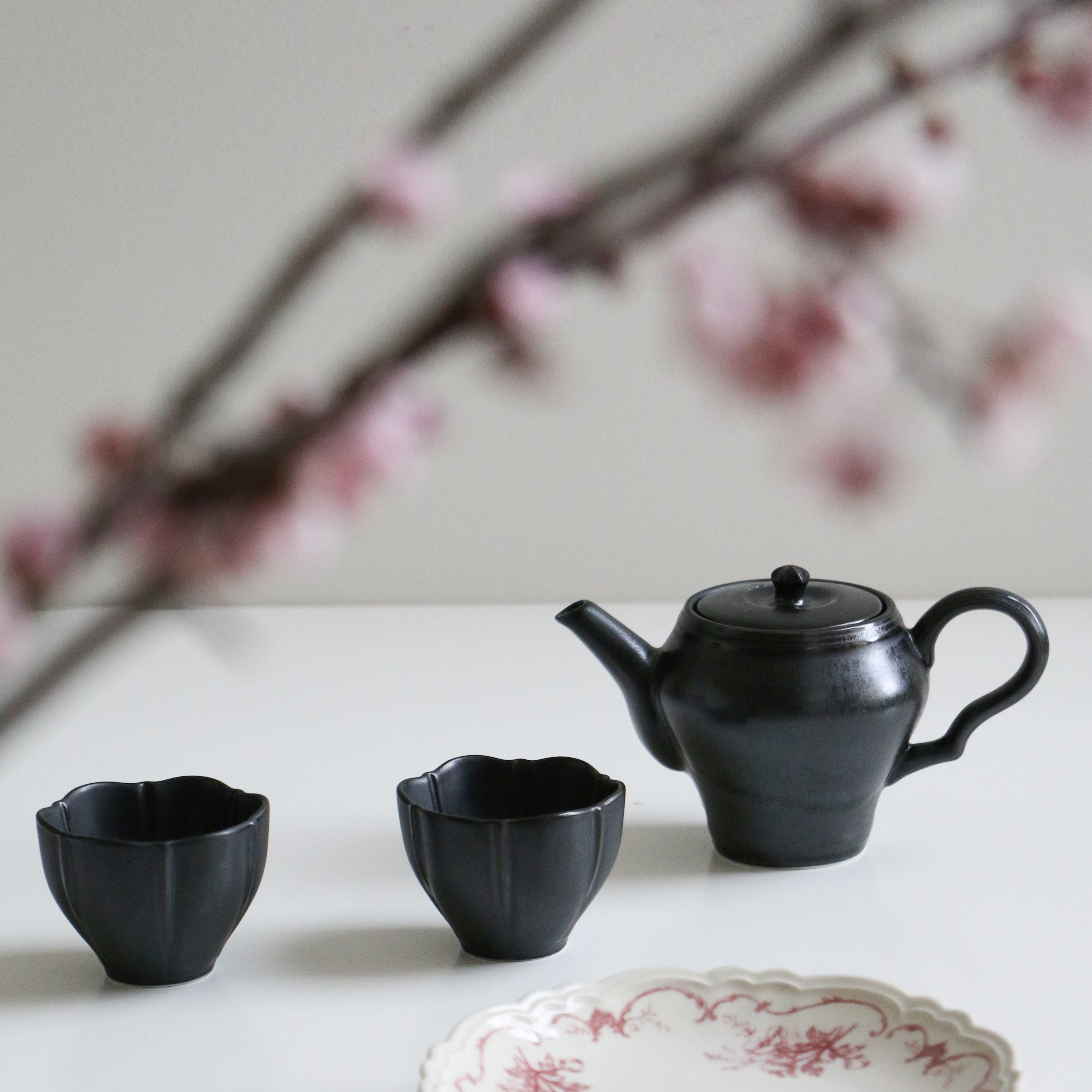 Studio m' Jasmin Teapot & Cup