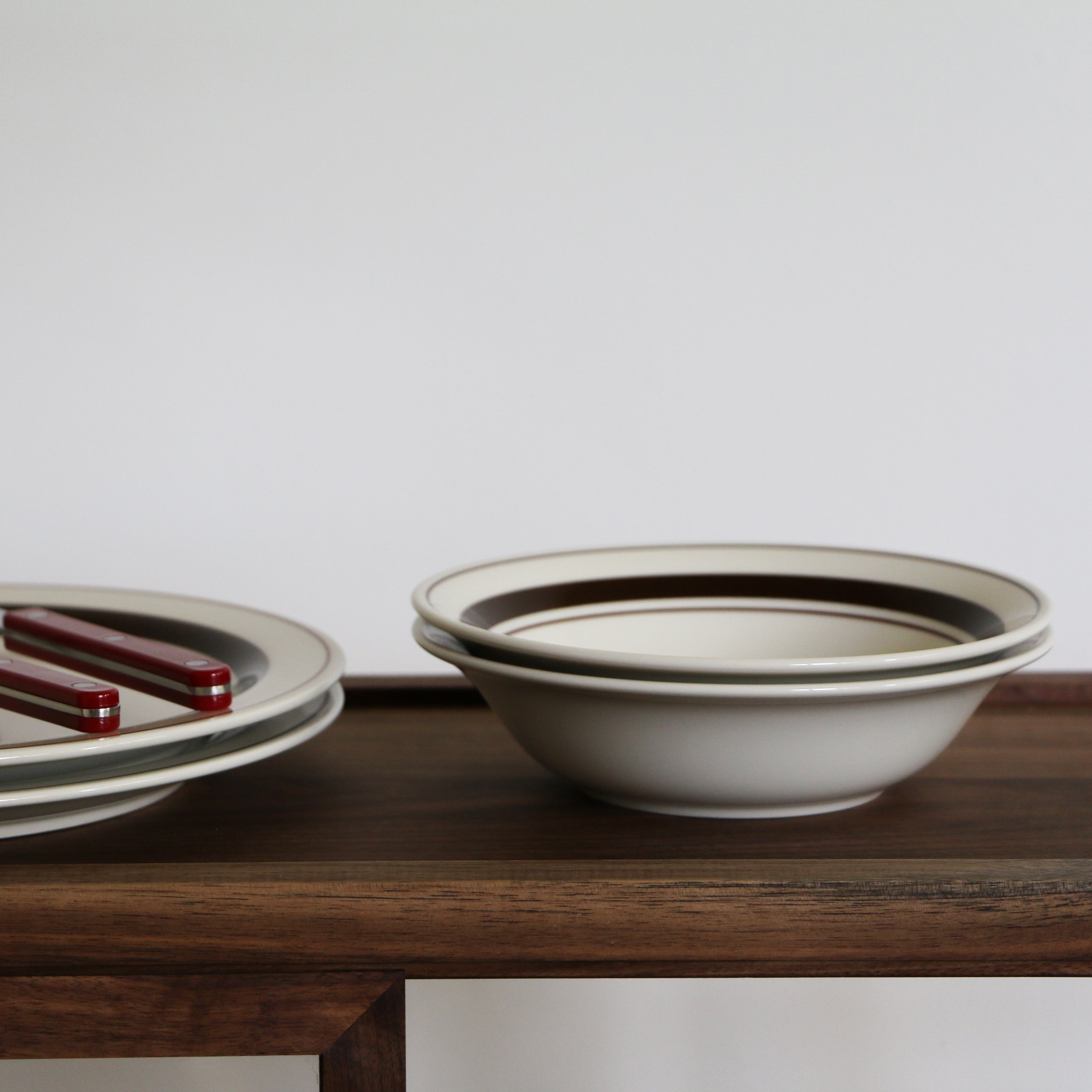 Vintage Retro Brown Line Series