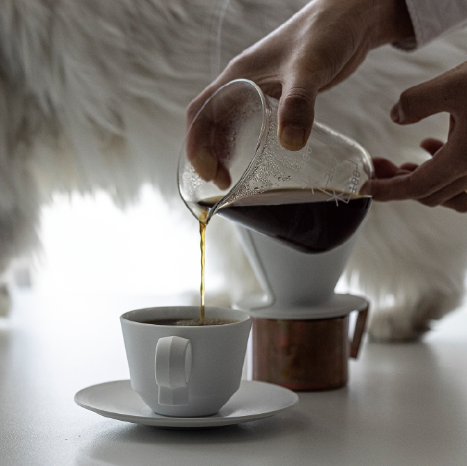 birthmark Earlobe Cup & Saucer Set