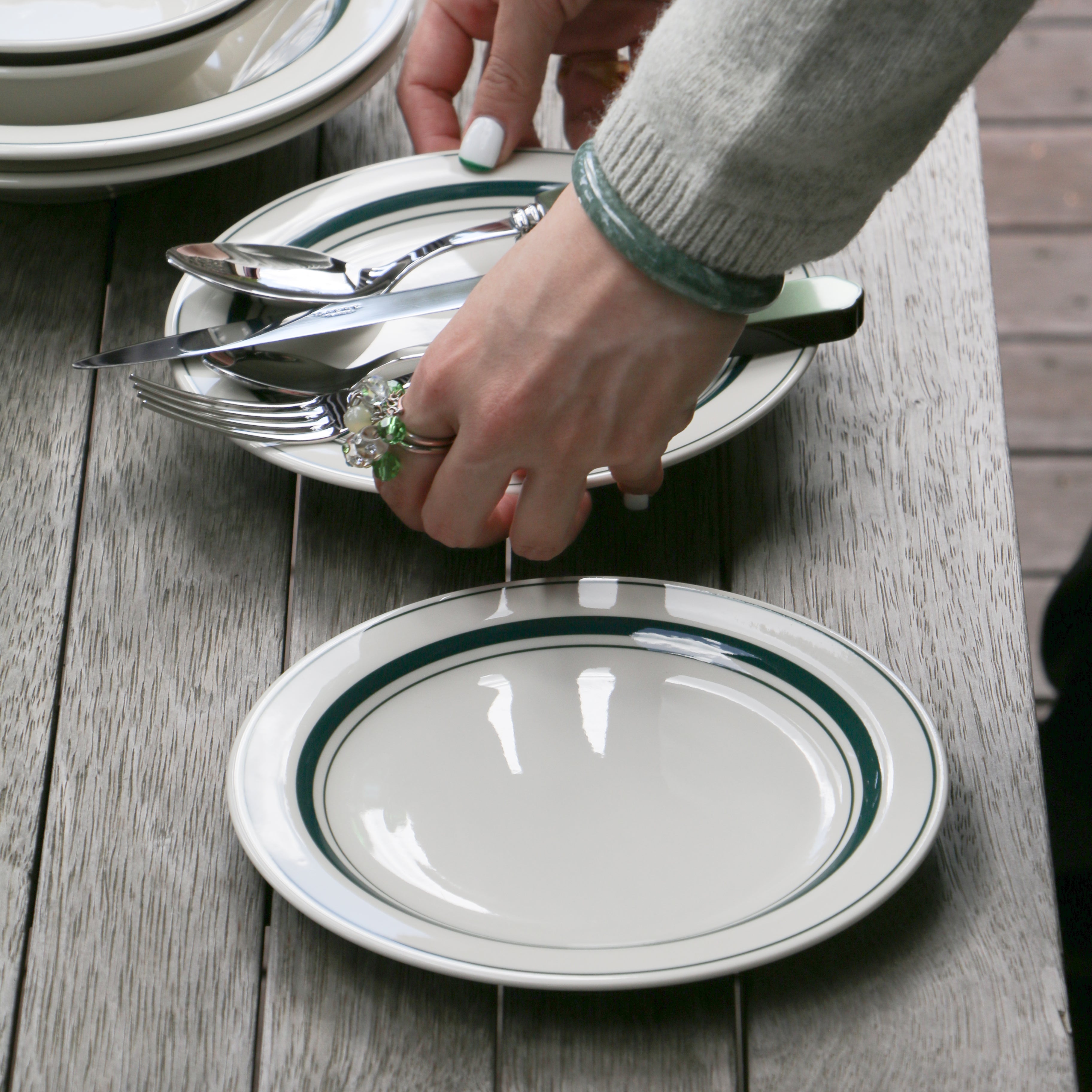 Vintage Retro Green Line Series