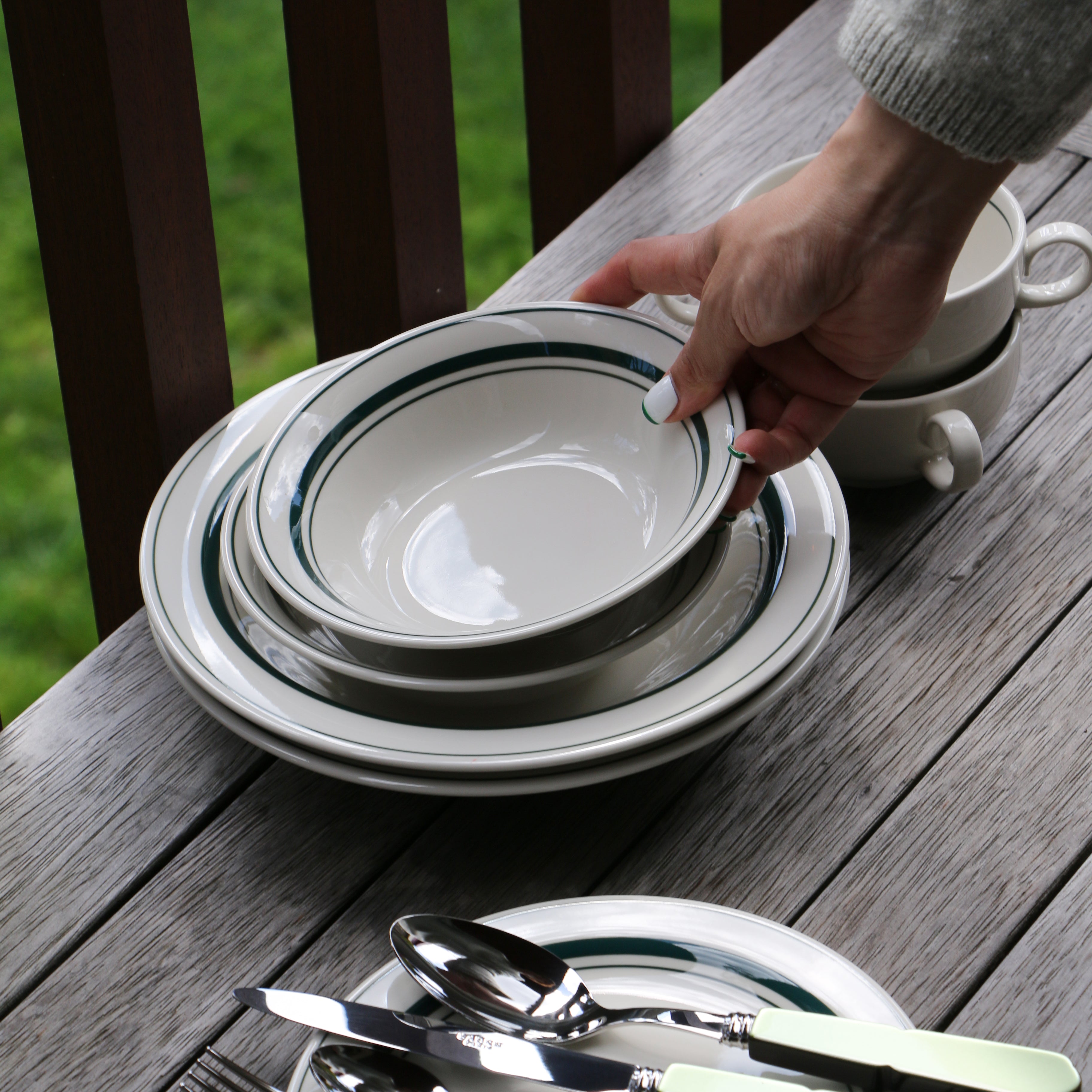 Vintage Retro Green Line Series