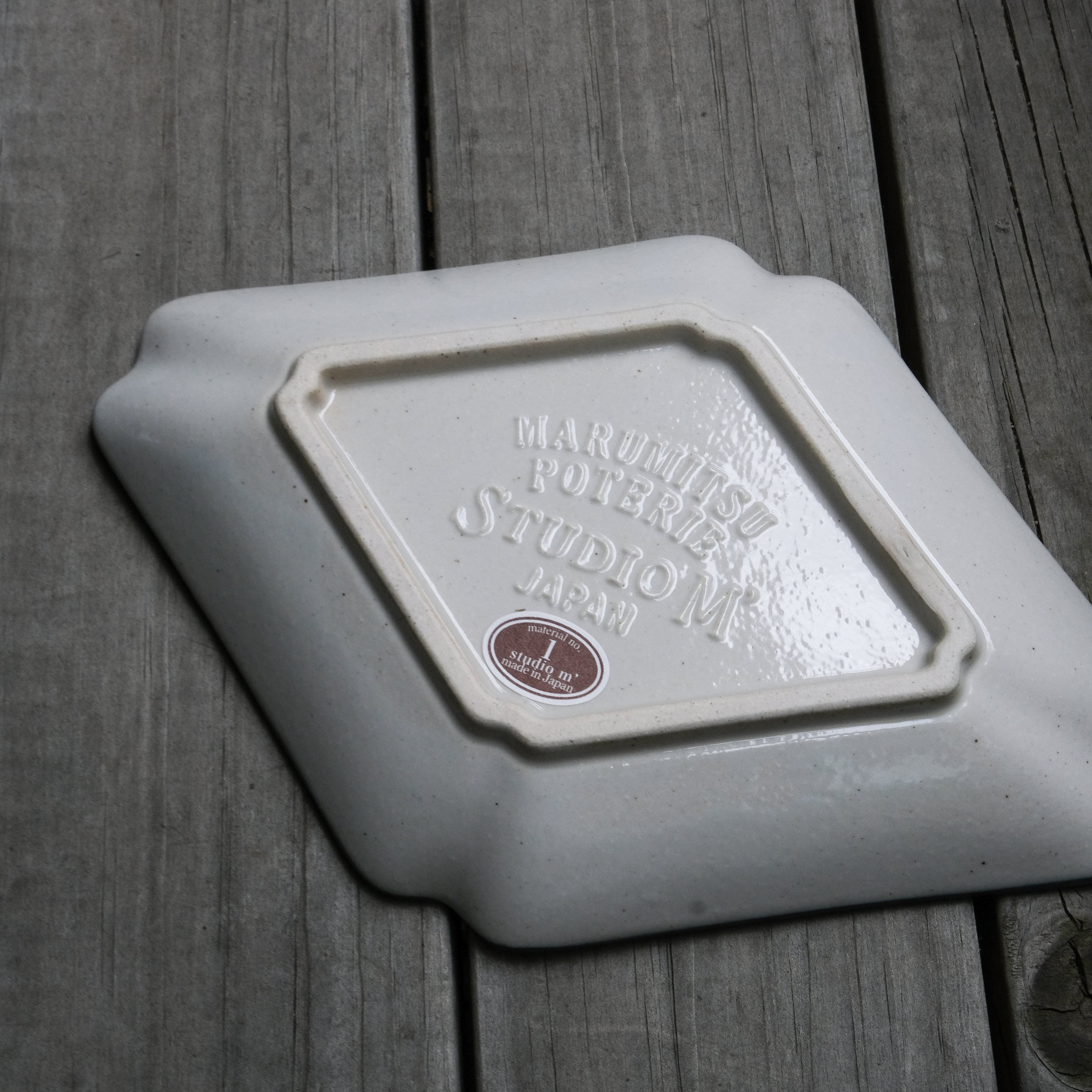 Studio m' Sumiiri Hishigata Diamond Plate